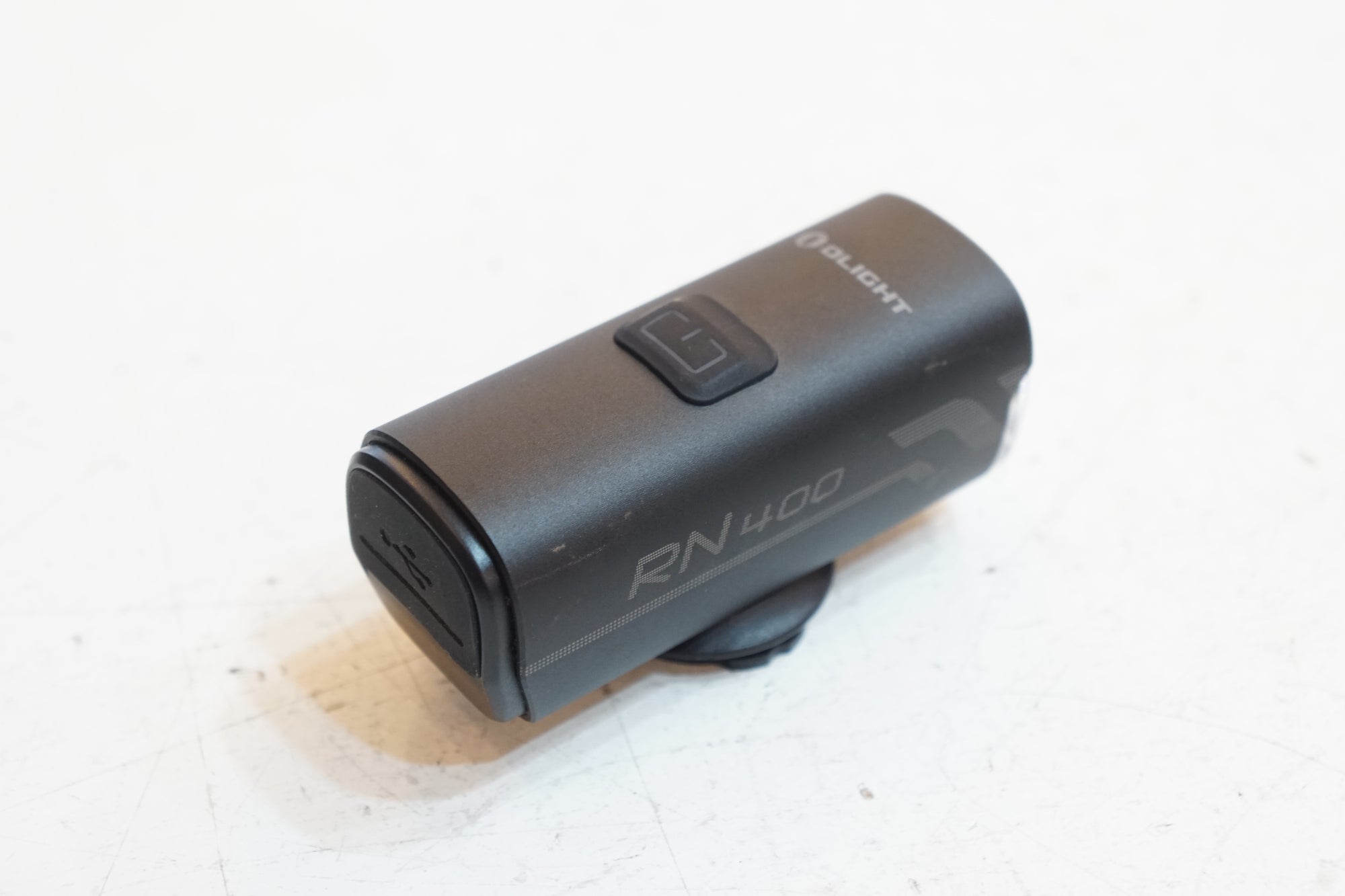 OLIGHT 「オーライト」 RN400 フロントライト / バイチャリ浦和ベース