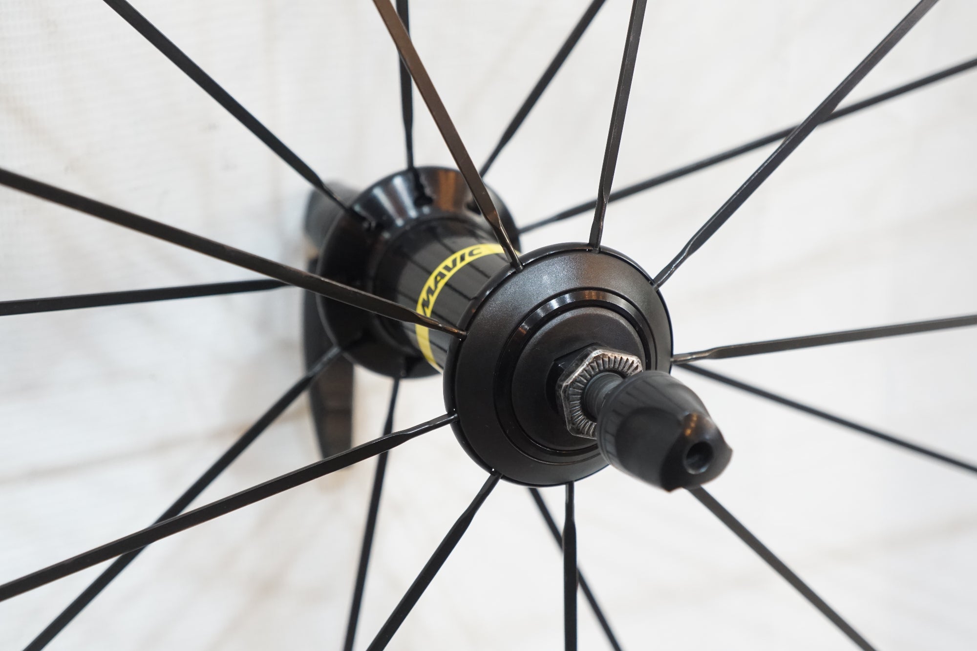 MAVIC 「マビック」 COSMIC PRO CARBON UST 622×19C シマノ11速