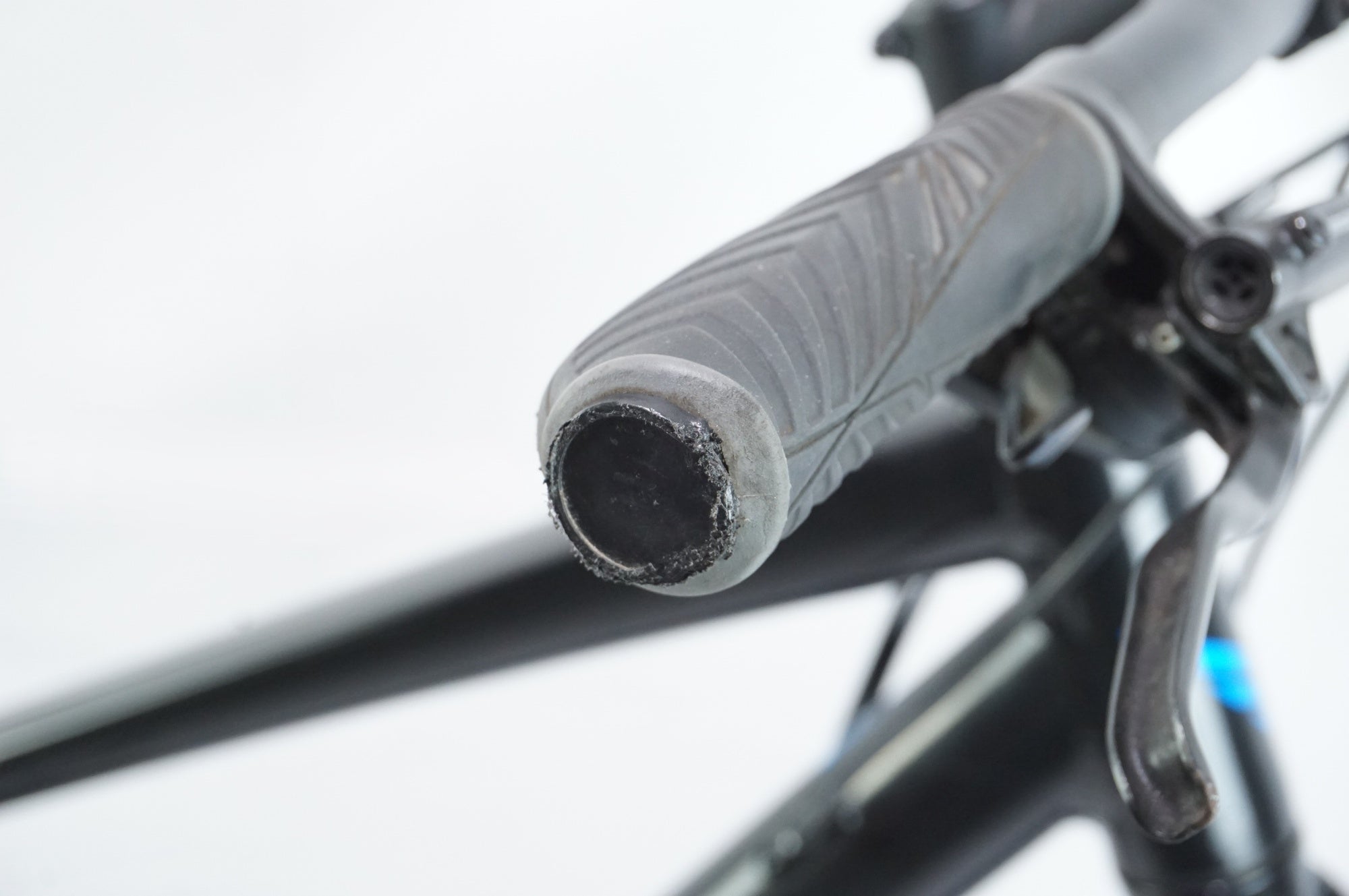 FELT 「フェルト」 VERZA SPEED 40 2021年モデル クロスバイク / バイチャリ浦和ベース