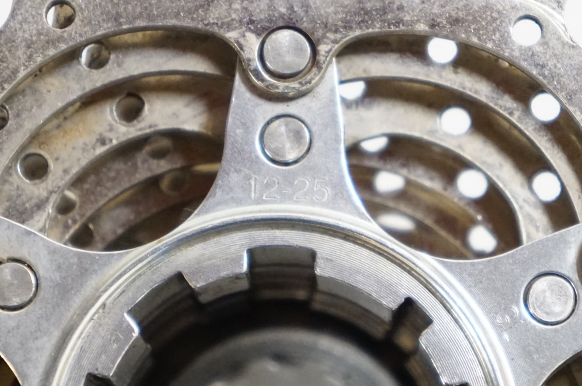 SHIMANO 「シマノ」 105 CS-5600 12-25T スプロケット / 熊谷本店