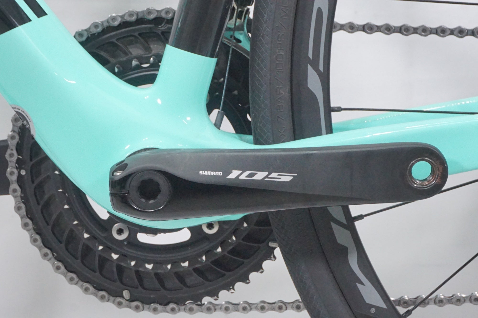 Bianchi OLTRE XR3 DISC105 2019年モデル、53サイズ Bianchi (ビアンキ) OLTRE XR3 (オルトレXR3) DISC 105完成車