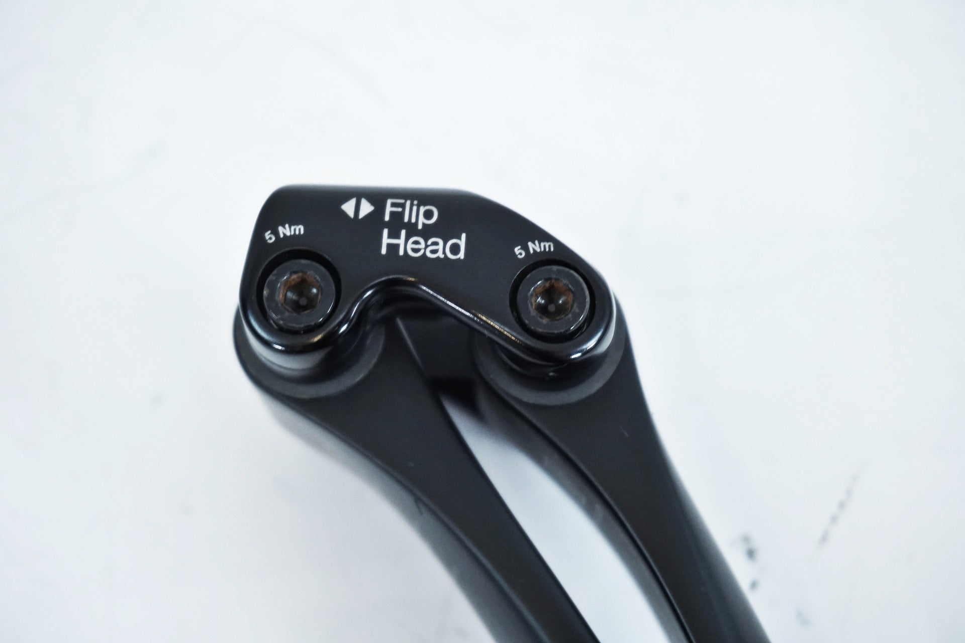 ERGON 「エルゴン」 CF3 PRO Carbon Φ27.2 330mm シートポスト / 有明ガーデン店
