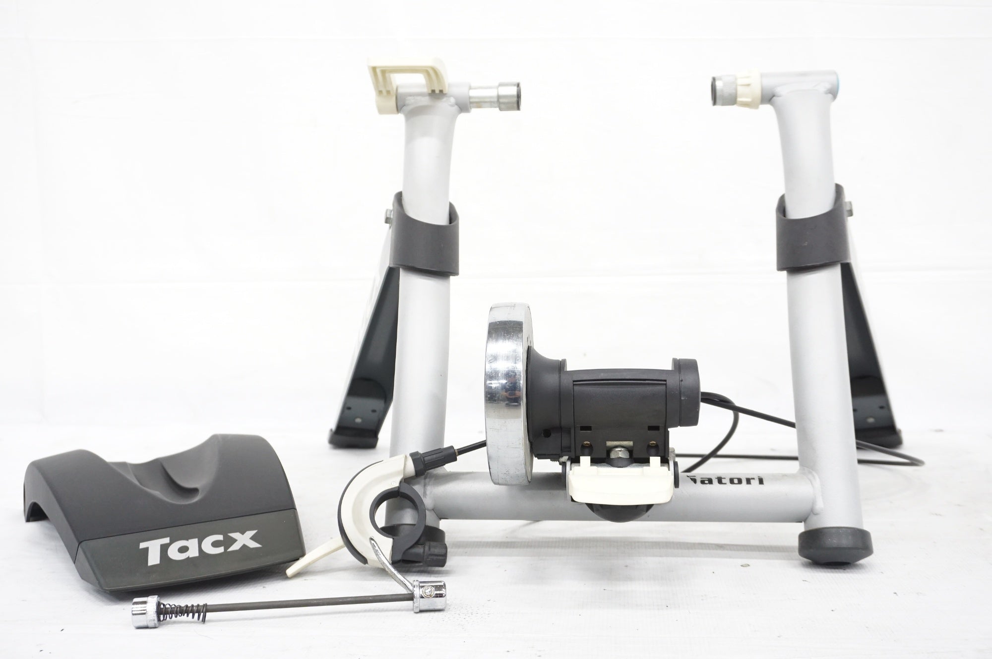 TACX 「タックス」 SATORI サイクルトレーナー / 阪急塚口店