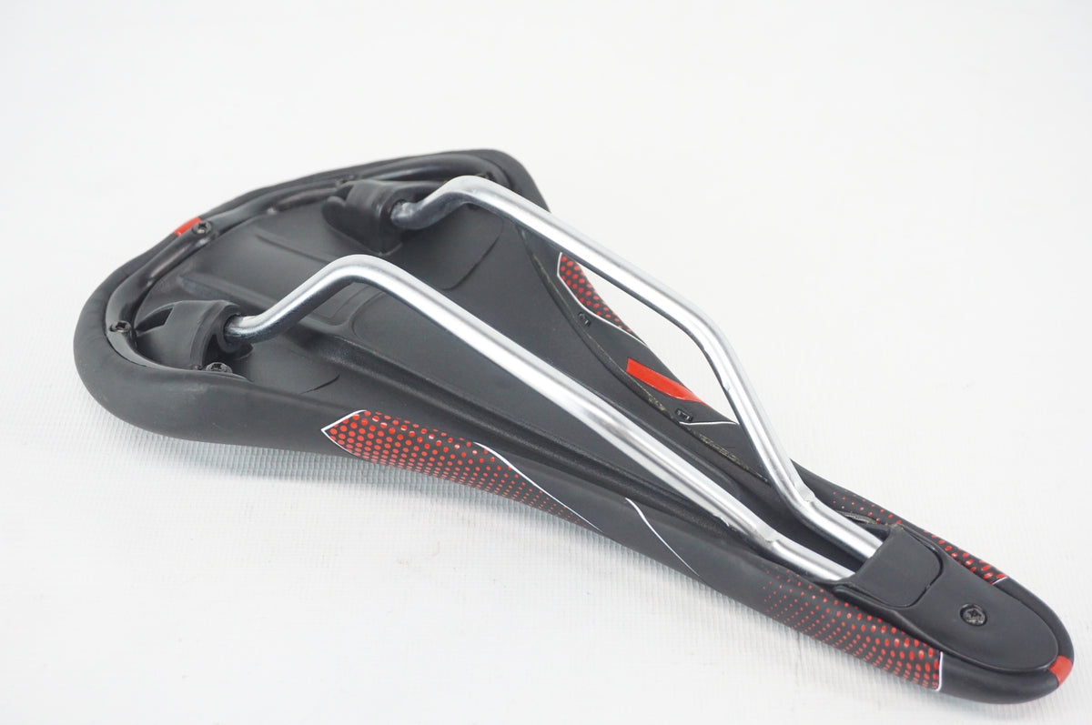SELLE ITALIA 「セライタリア」 SLR MONOLINK FRICTION FREE サドル/ 阪急塚口店