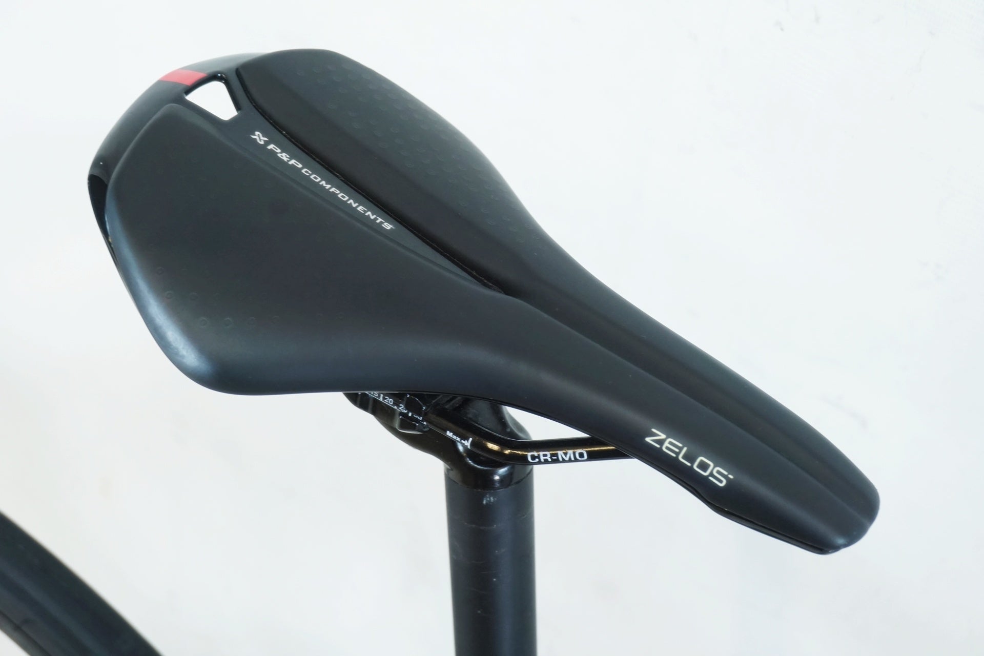 KHODAABLOOM 「コーダーブルーム」 STRAUSS RACE3 105 Di2 2026年モデル ロードバイク / 有明ガーデン店