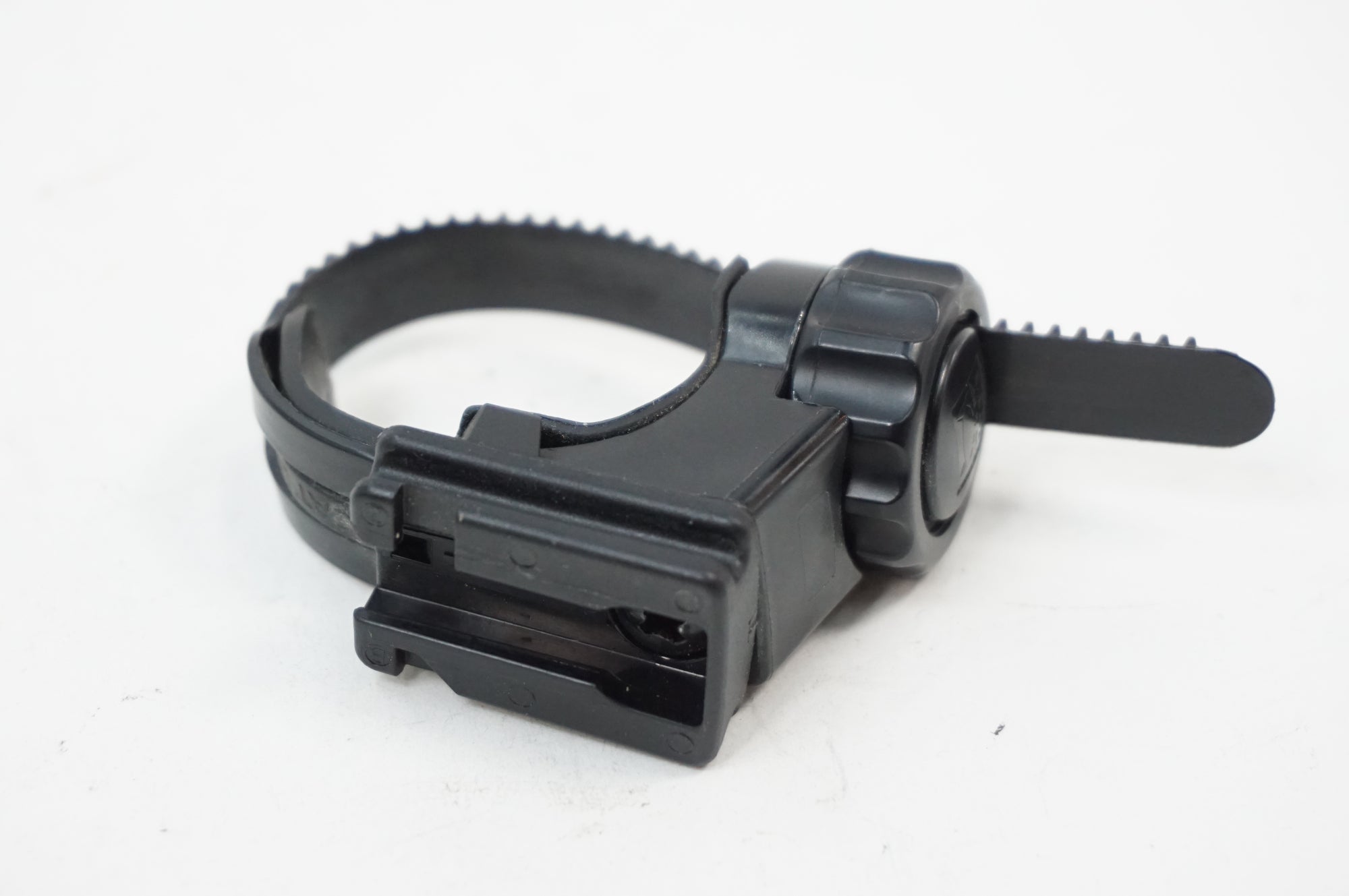 CATEYE 「キャットアイ」 VOLT400 フロントライト / 川越店