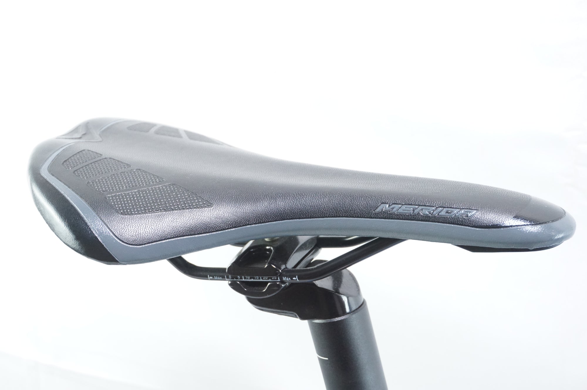 MERIDA 「メリダ」 CROSSWAY150 2023年モデル クロスバイク / 中目黒店