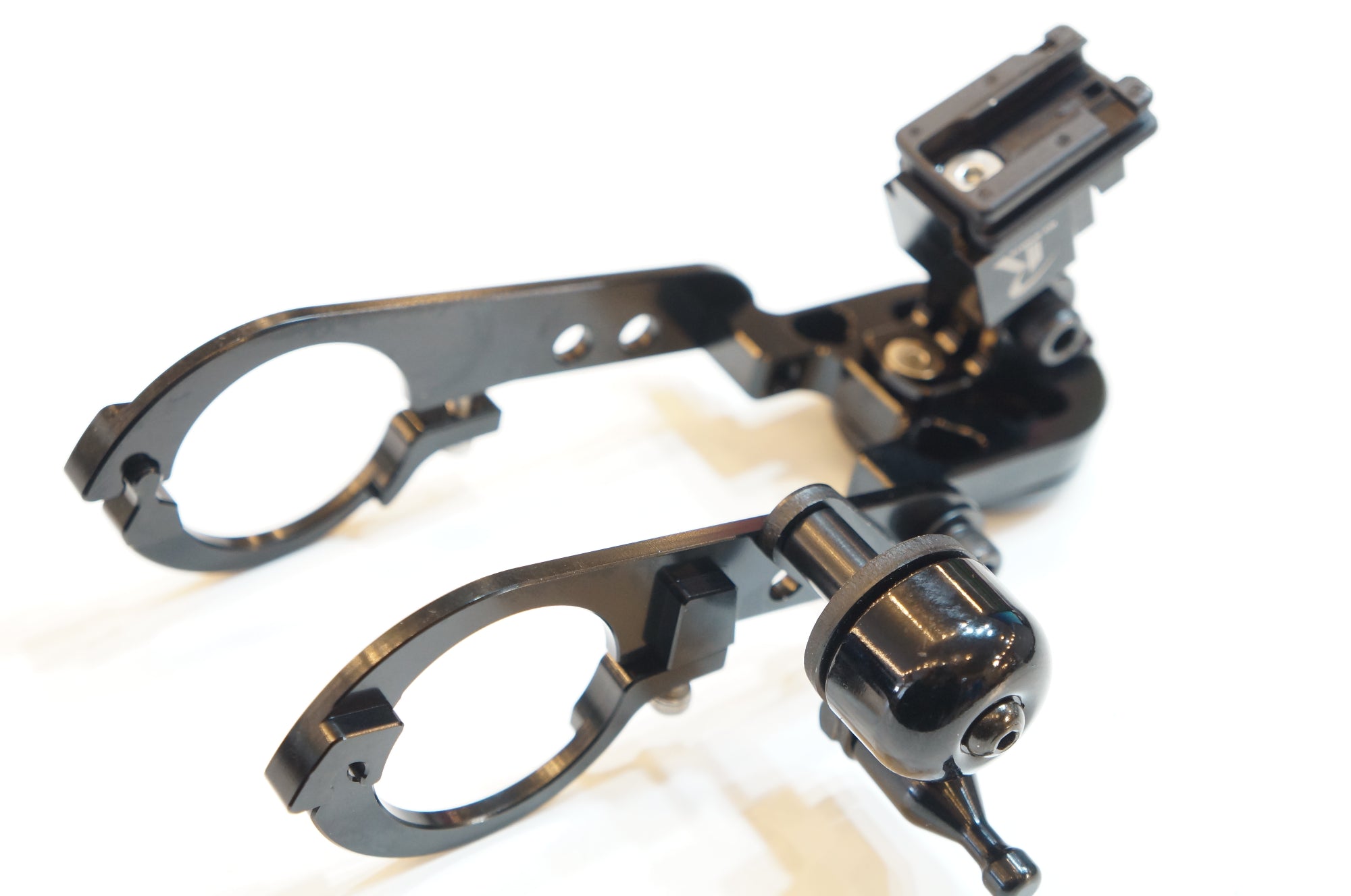 CATEYE 「キャットアイ」 AMPP300 フロントライト / バイチャリ浦和ベース