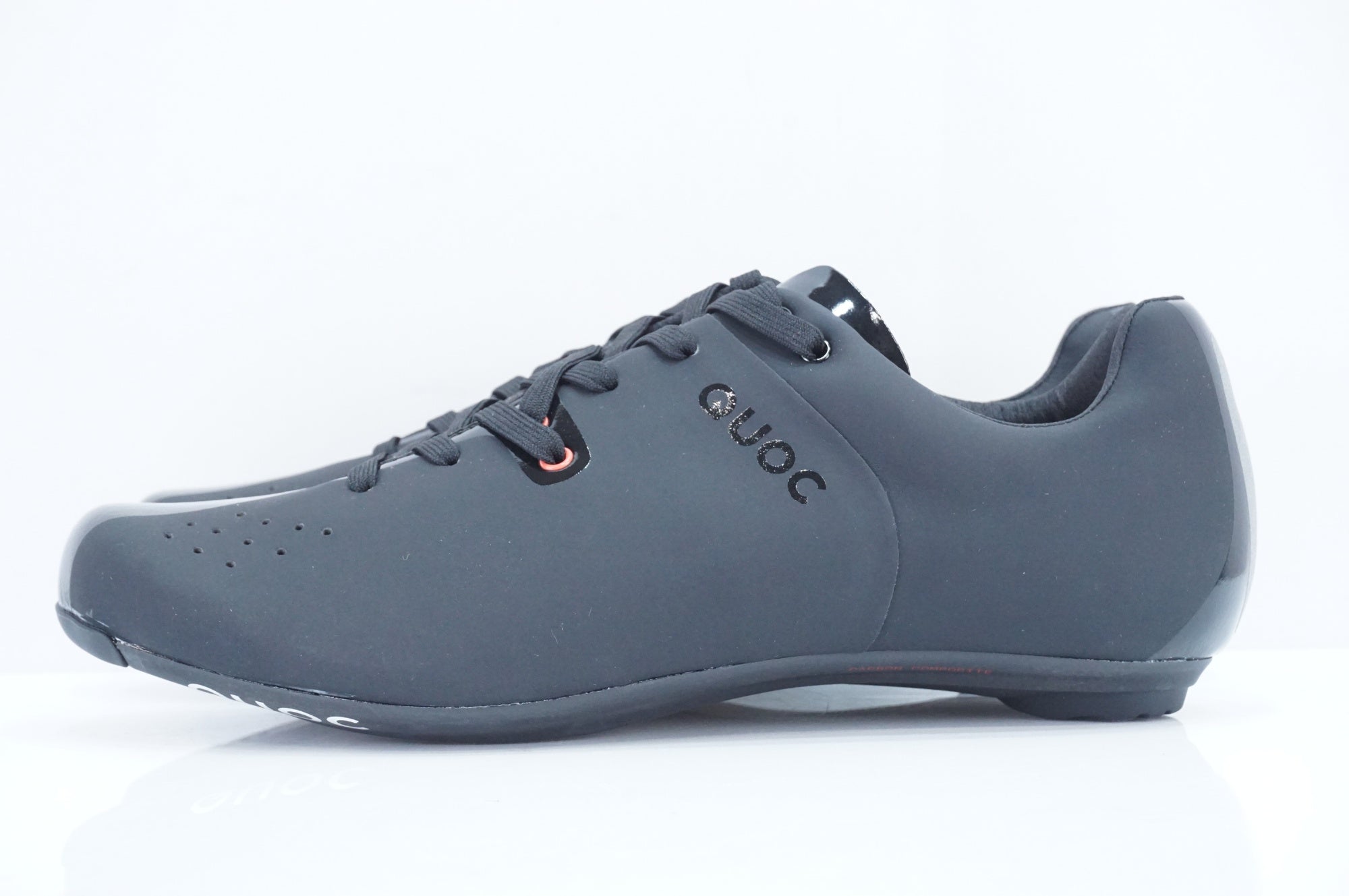 QUOC クォック NIGHT ナイト レザー サイクリングシューズ 美しく、気品を纏ったQUOCのビンディングシューズに