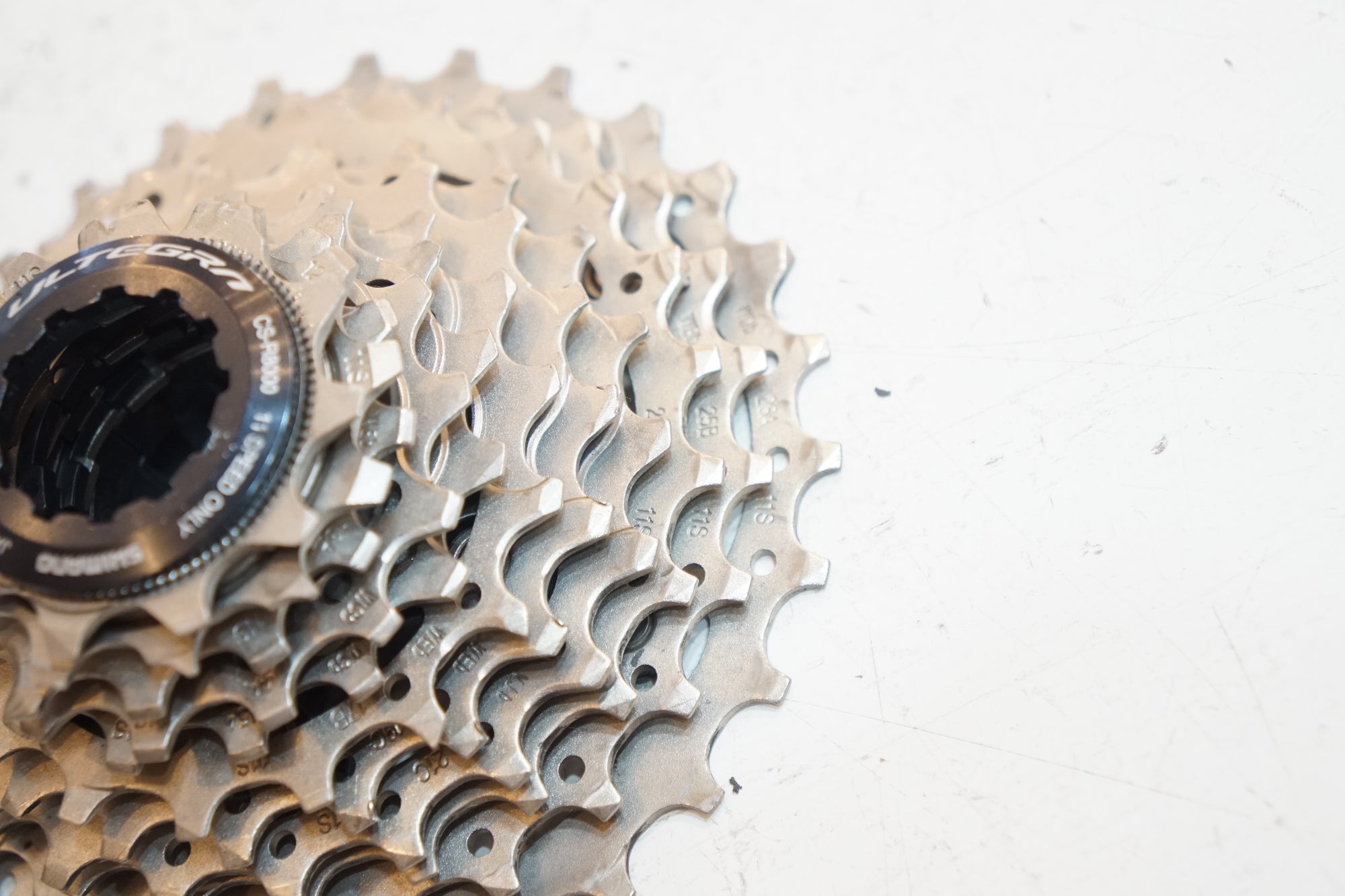 SHIMANO 「シマノ」 ULTEGRA CS-R8000 11-28T スプロケット / バイチャリ浦和ベース