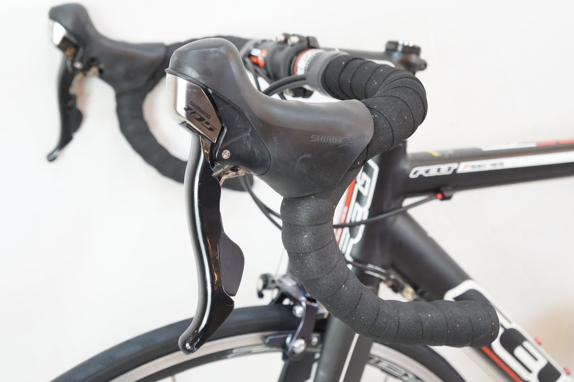 【やしお】FELT F75 コンポ105搭載！コーティング＆梱包済 FELT 「フェルト」 F75 2011年モデル ロードバイク / バイチャリ浦和
