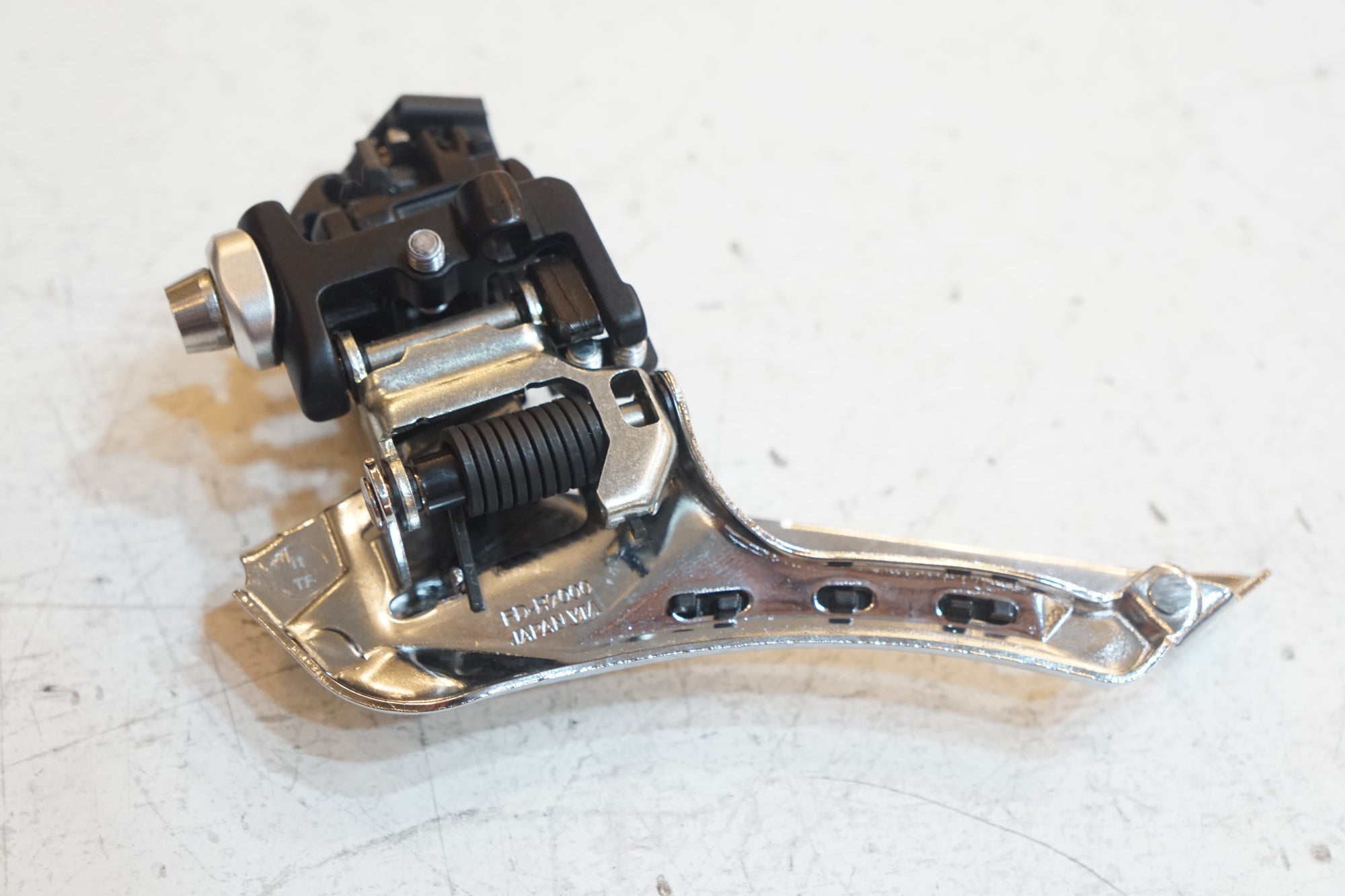 SHIMANO 「シマノ」 105 FD-R7000 フロントディレイラー / バイチャリ浦和ベース