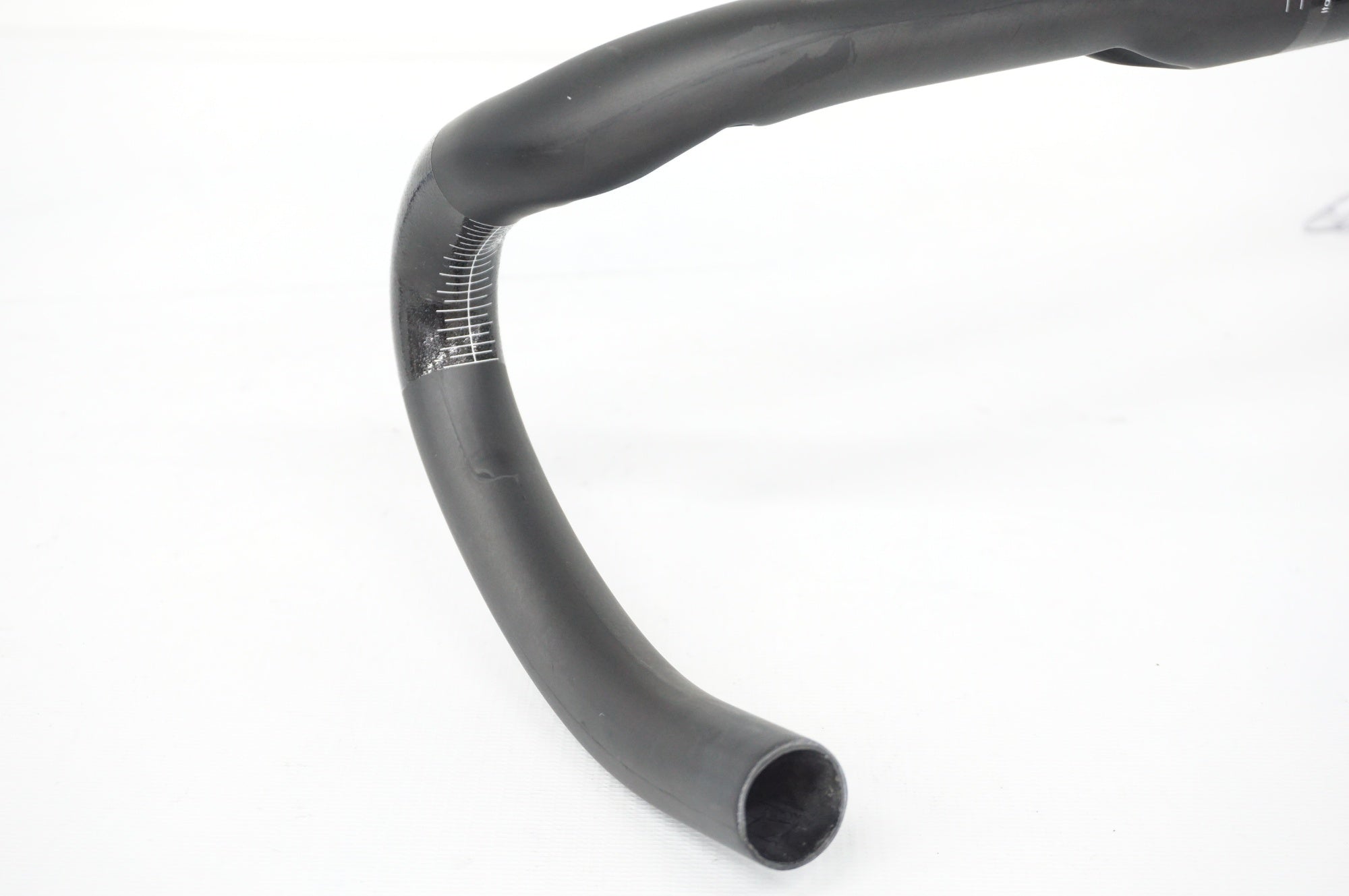 3T 「スリーティー」 ERGONOVA TEAM Φ31.8 400mm ハンドル / 阪急塚口店