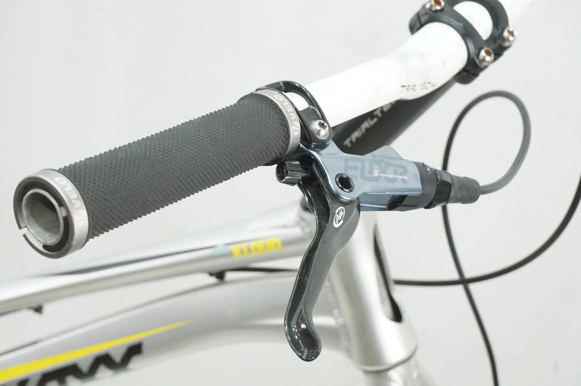 【ジャンク】a-bike ジャンク KOXX 「コックス」 KLOUD 20インチ 2014年頃 トライアル