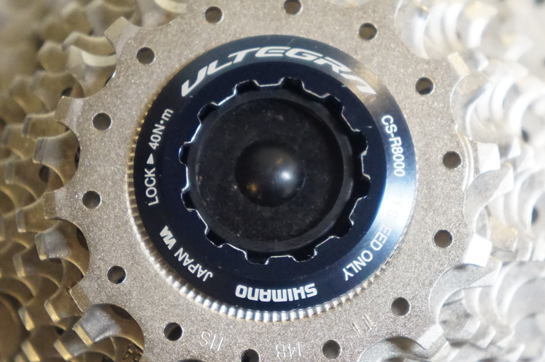 SHIMANO 「シマノ」 ULTEGRA CS-R8000 14-28T 11速 スプロケット