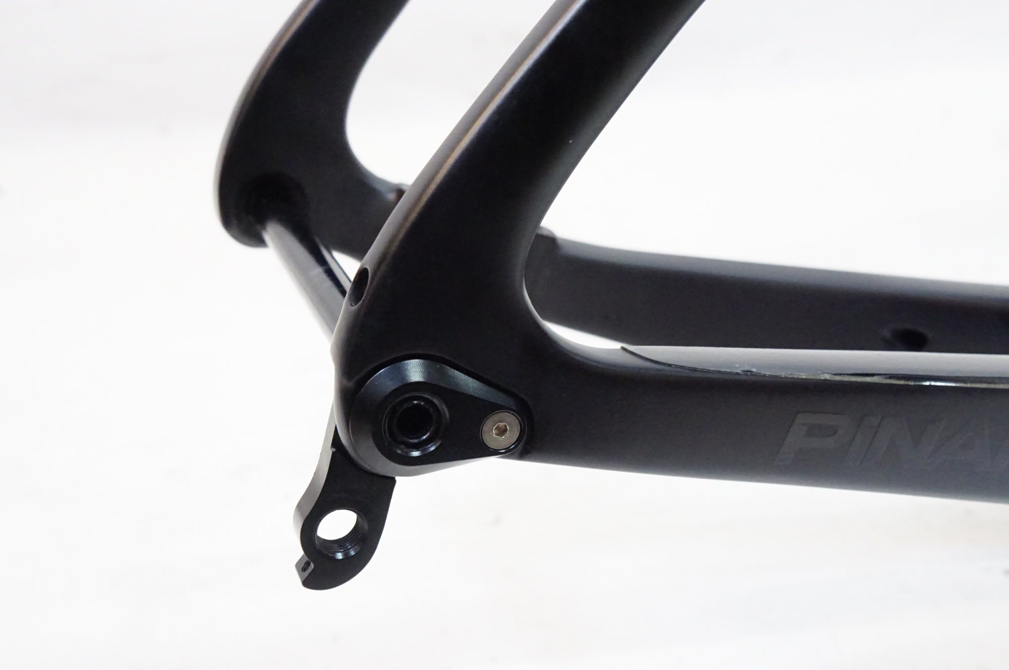 再値下げ！ ボガーロ＆クレメンテ チェロテールピース ブラックウッド ヒルモデル PINARELLO 「ピナレロ」 PRINCE FX DISK 2022年モデル フレーム