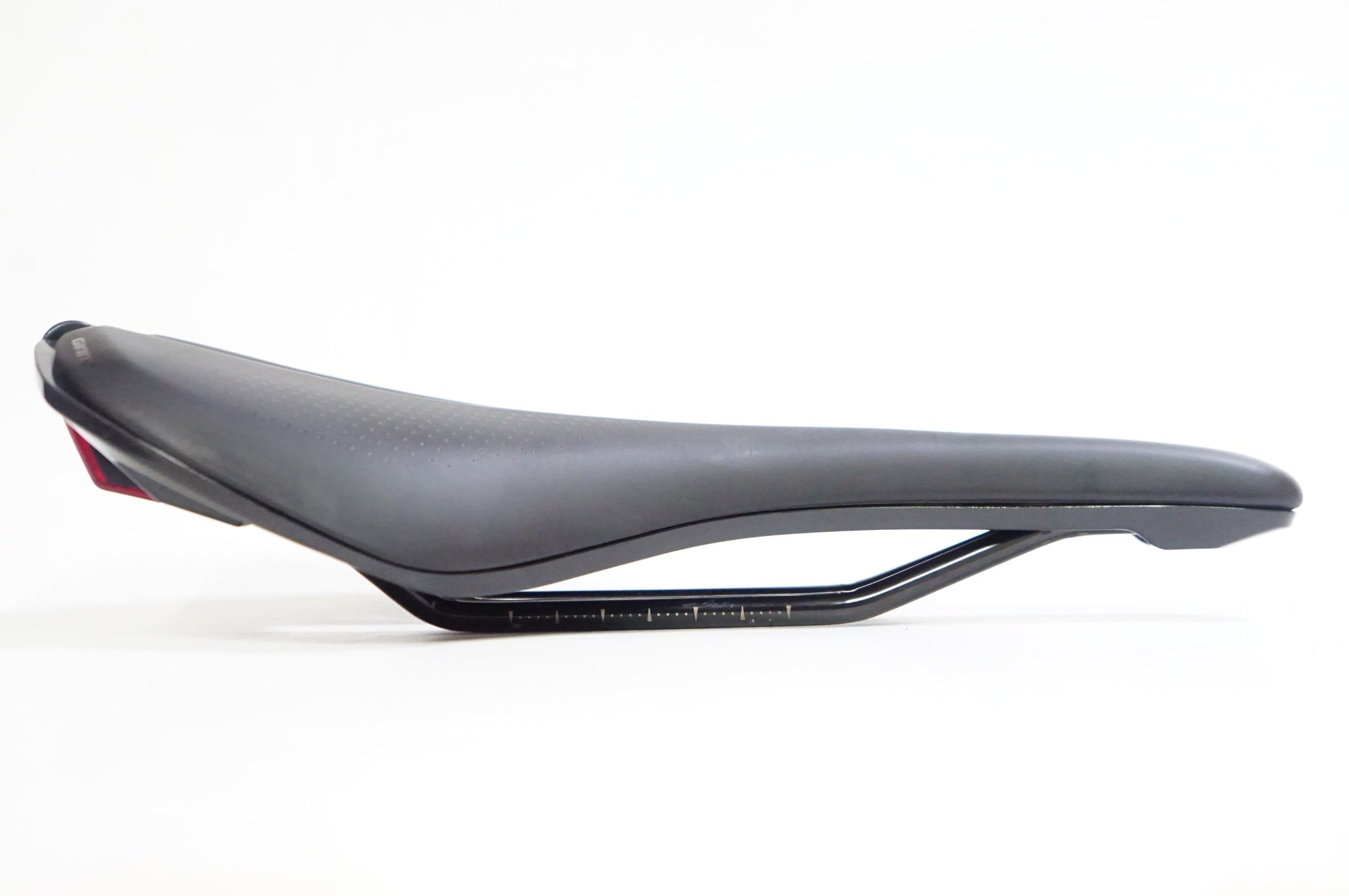 GIANT 「ジャイアント」 APPROACH サドル / 熊谷本店