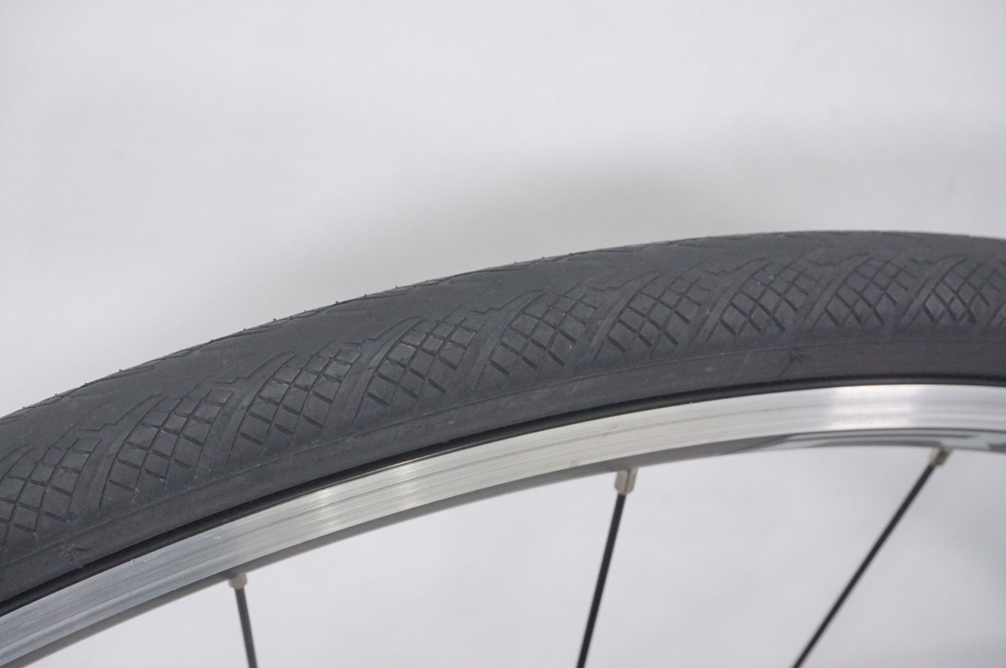 シマノWH-RS010 11S対応ロードバイク700Cクリンチャーホイール前後