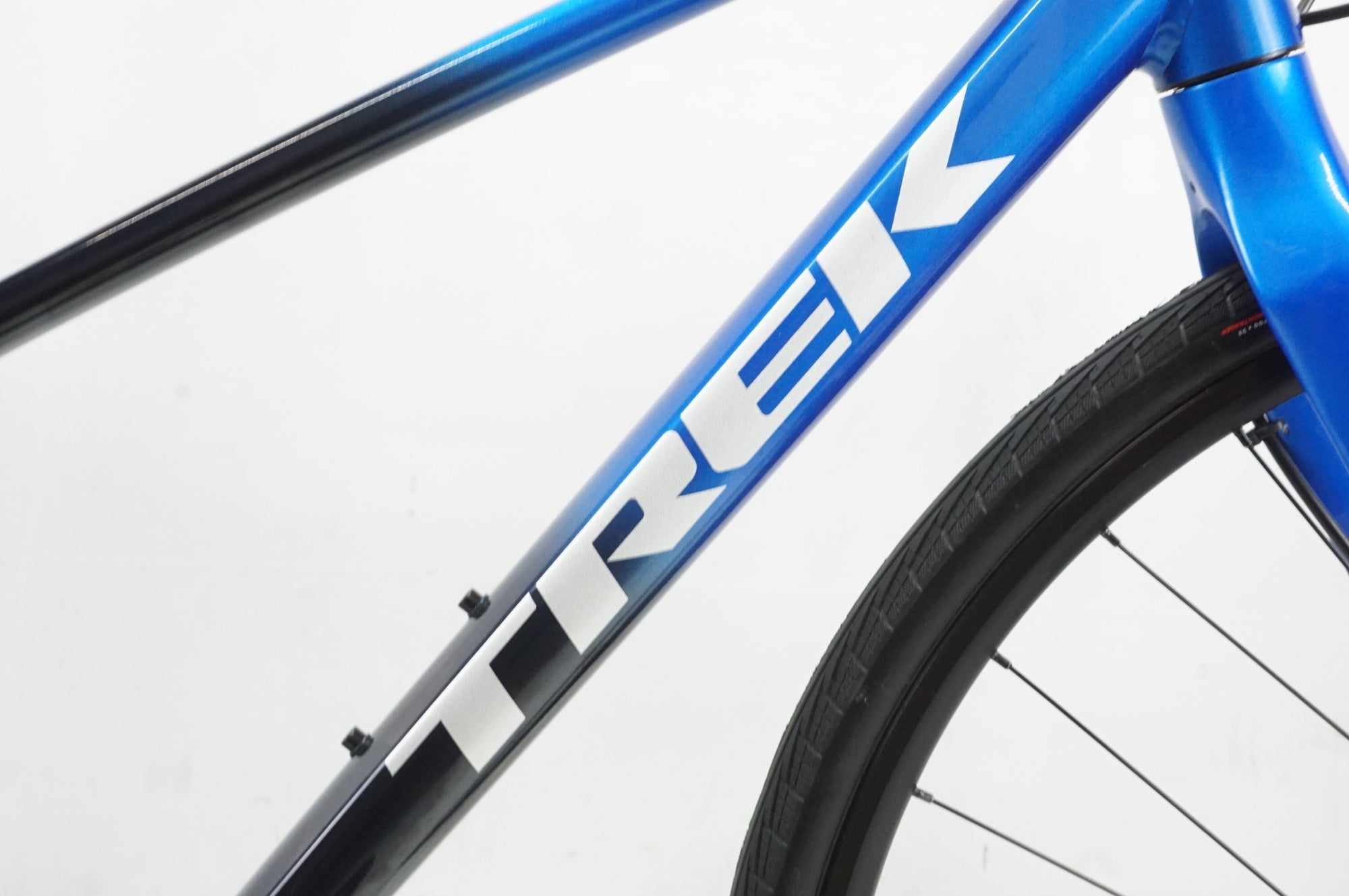 TREK 「トレック」 FX 3 DISC GEN 3 2023年モデル クロスバイク / 大宮