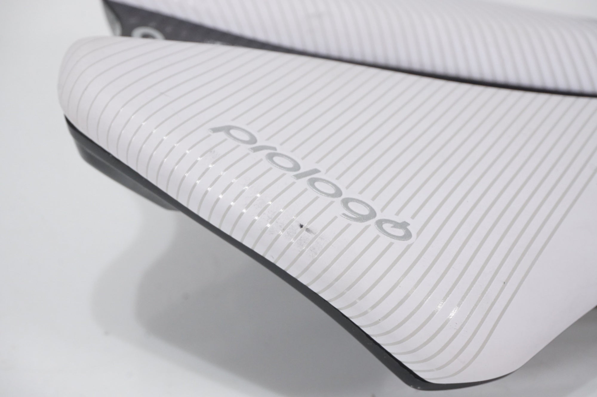 PROLOGO 「プロロゴ」 DIMENSION SPACE 153 サドル / AKIBA店