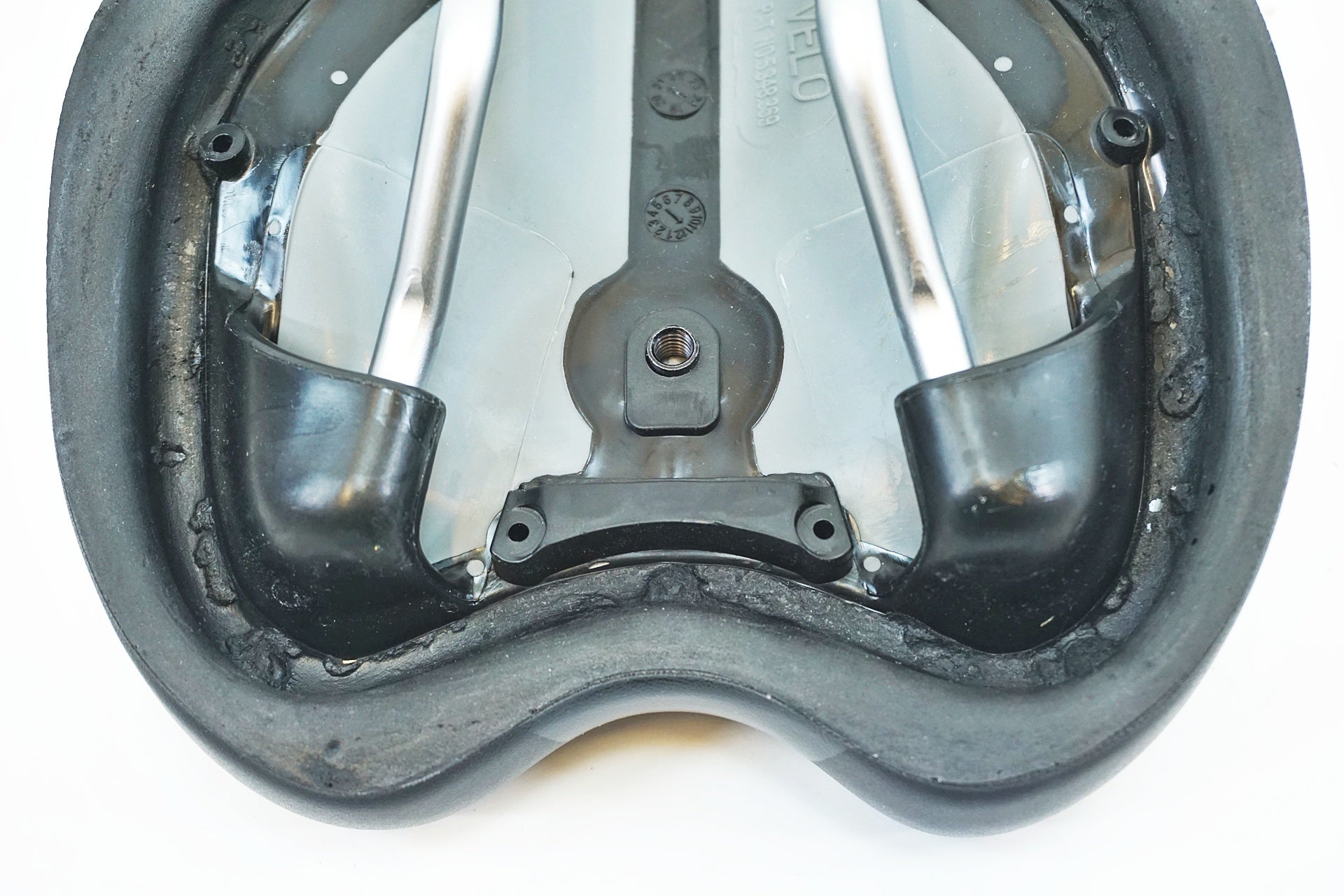 TERN 「ターン」 PORTER+ サドル / 有明ガーデン店