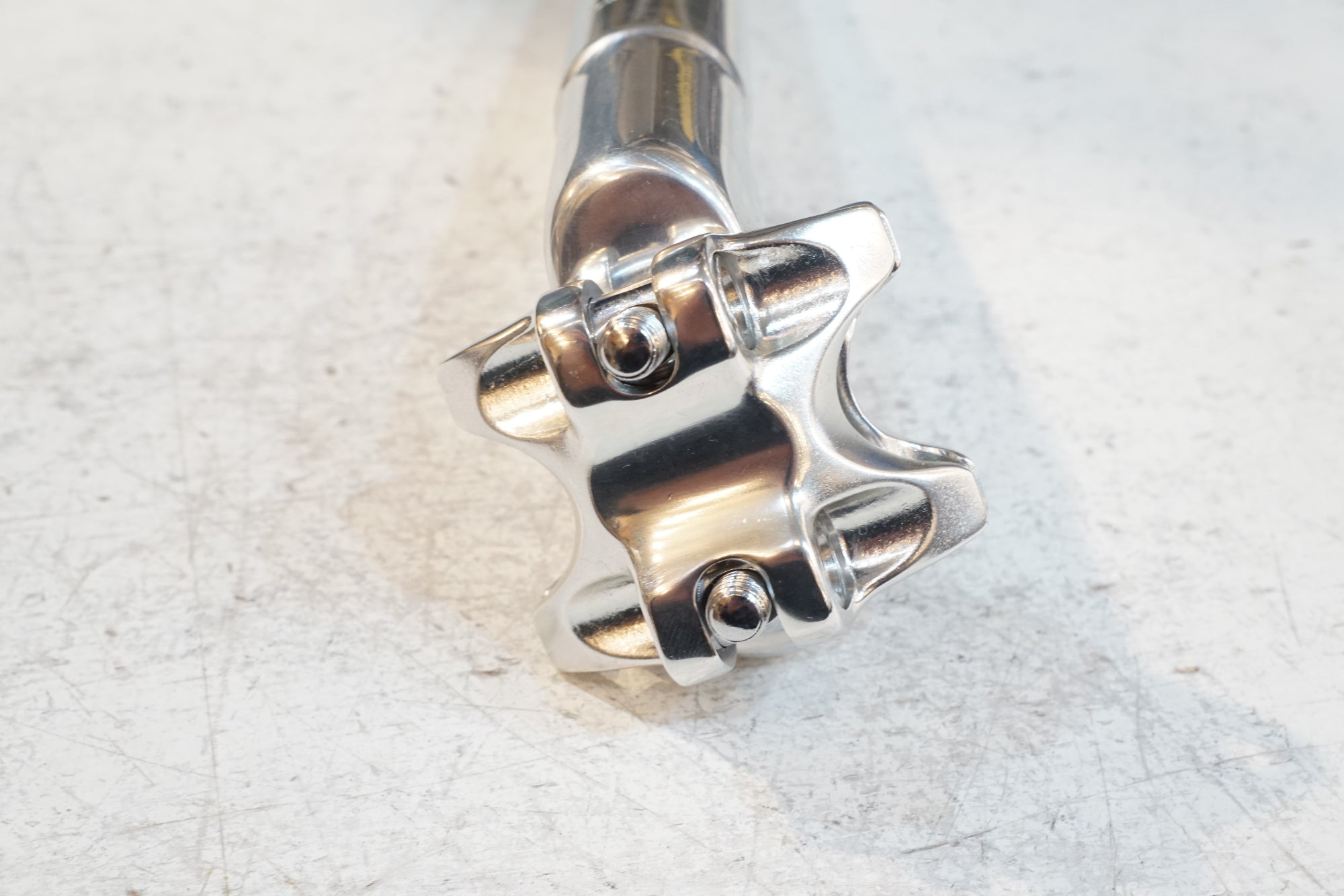 NITTO 「ニットー」 NJS SP72-W44 NJS φ27.0 210mm シートポスト