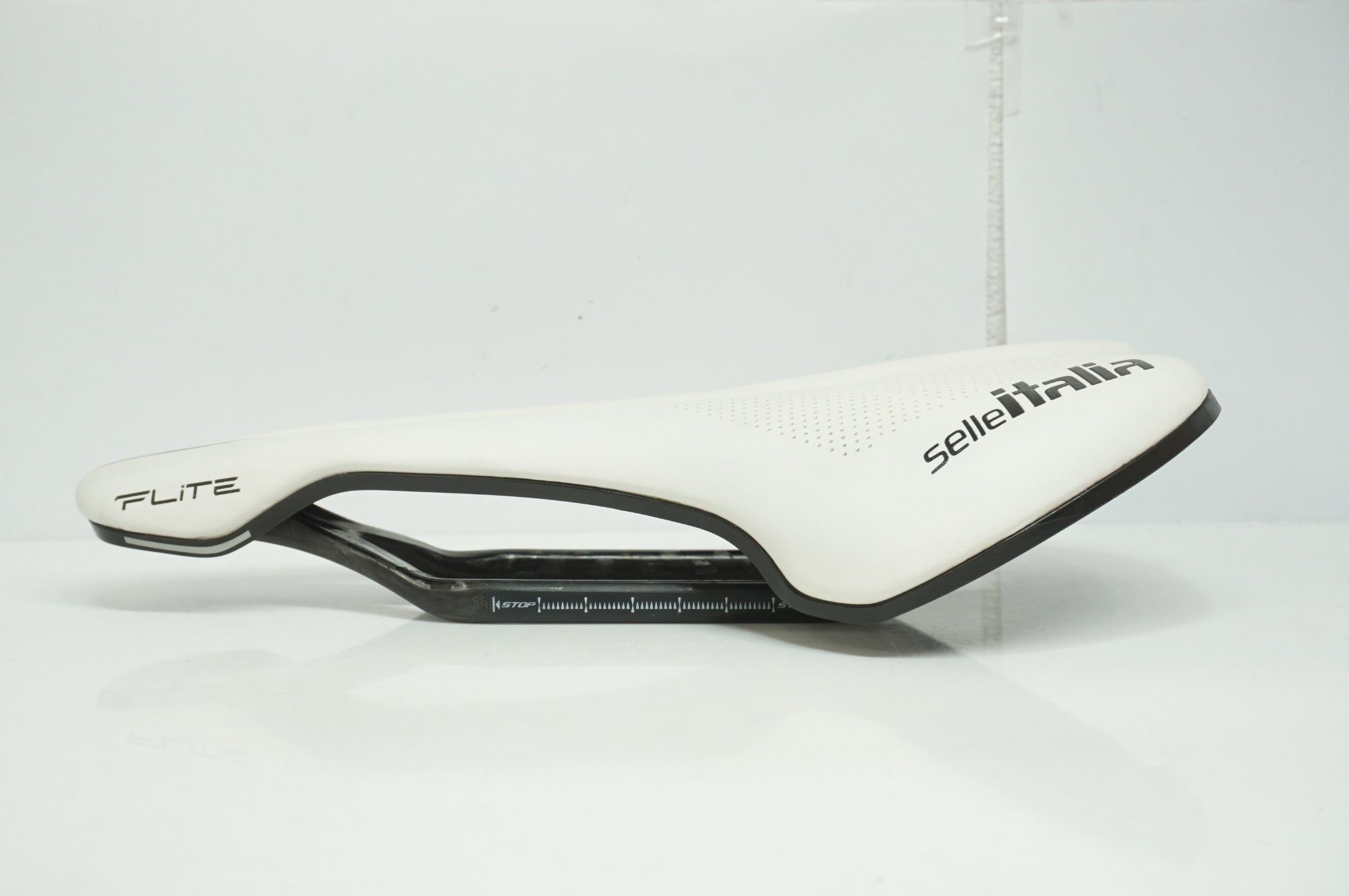 SELLE ITALIA 「セライタリア」 FLITE BOOST KIT CARBONIO SUPERFLOW サドル / 大宮店