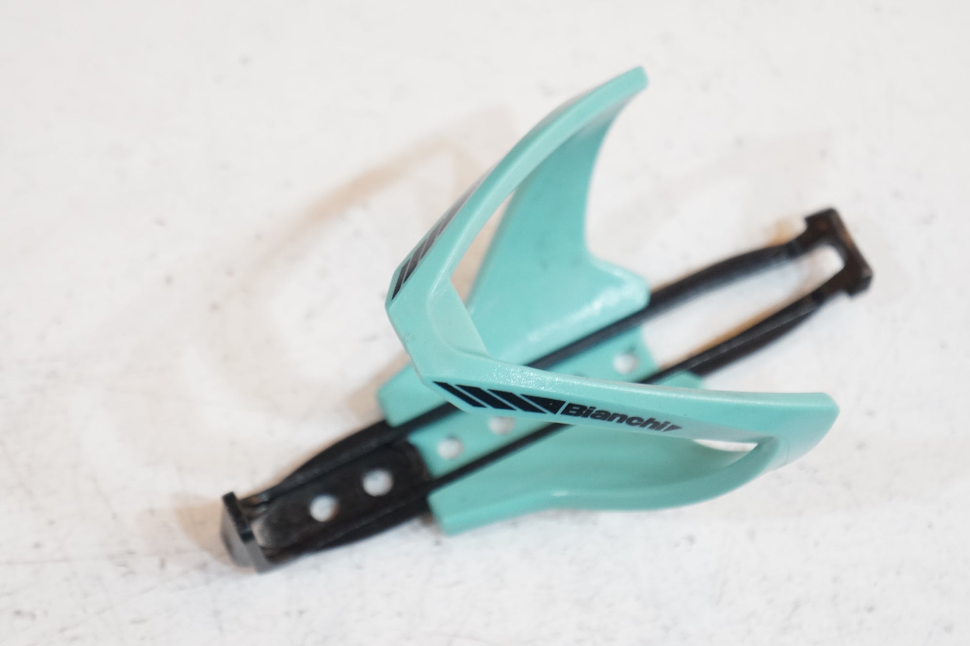 BIANCHI 「ビアンキ」 ボトルケージ / バイチャリ浦和ベース