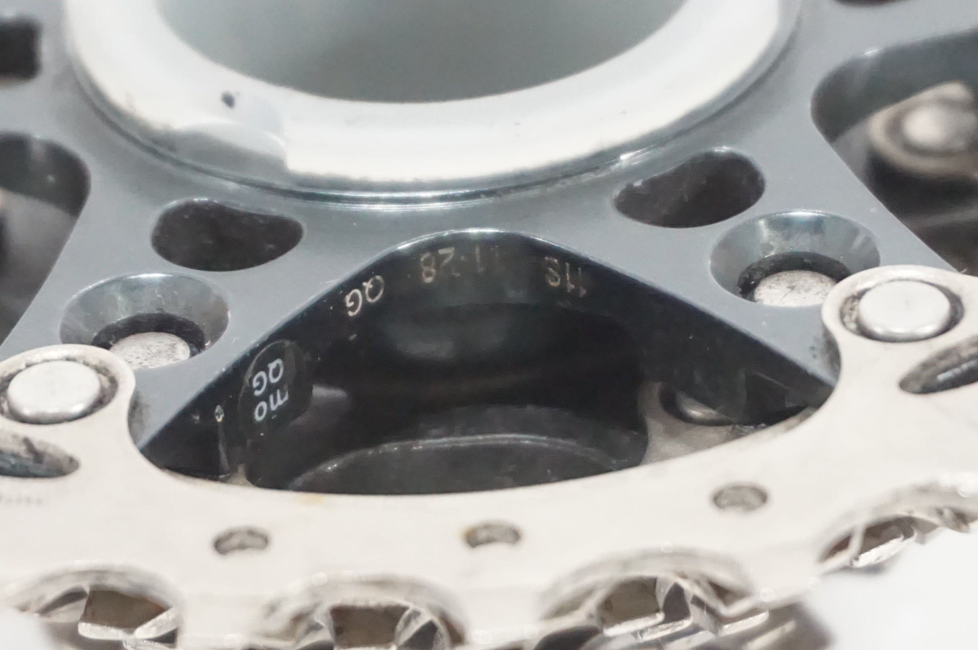 SHIMANO 「シマノ」 ULTEGRA CS-R8000 11-28T スプロケット / AKIBA店