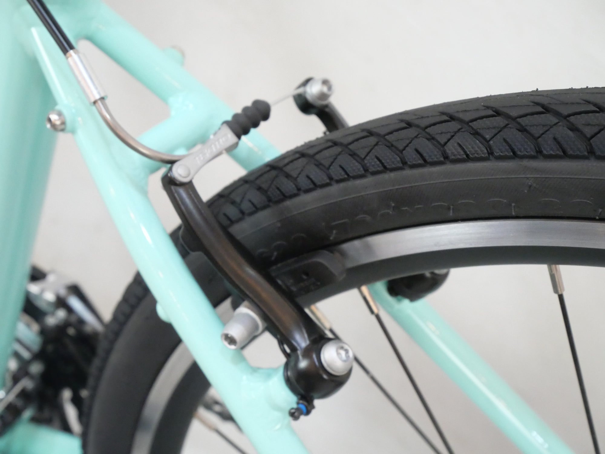 BIANCHI 「ビアンキ」 C-SPORT1 2023年モデル クロスバイク / バイチャリ浦和ベース