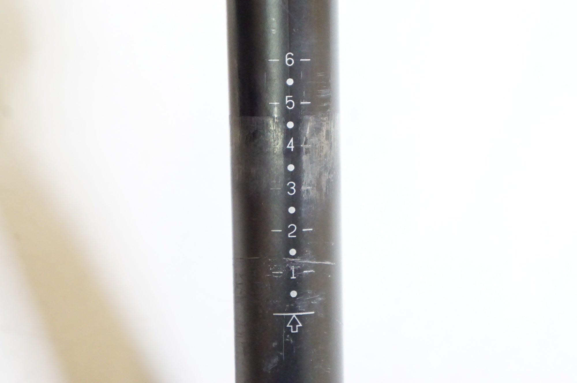 TNI 「ティーエヌアイ」 LW168 φ27.2 300mm シートポスト / 熊谷本店