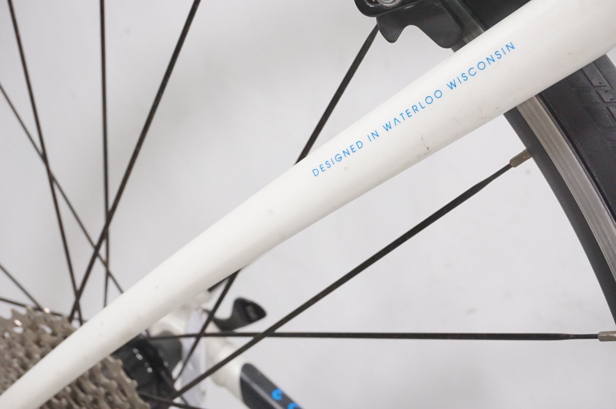 TREK 「トレック」 DOMANE 2.3 2015年モデル ロードバイク / AKIBA店