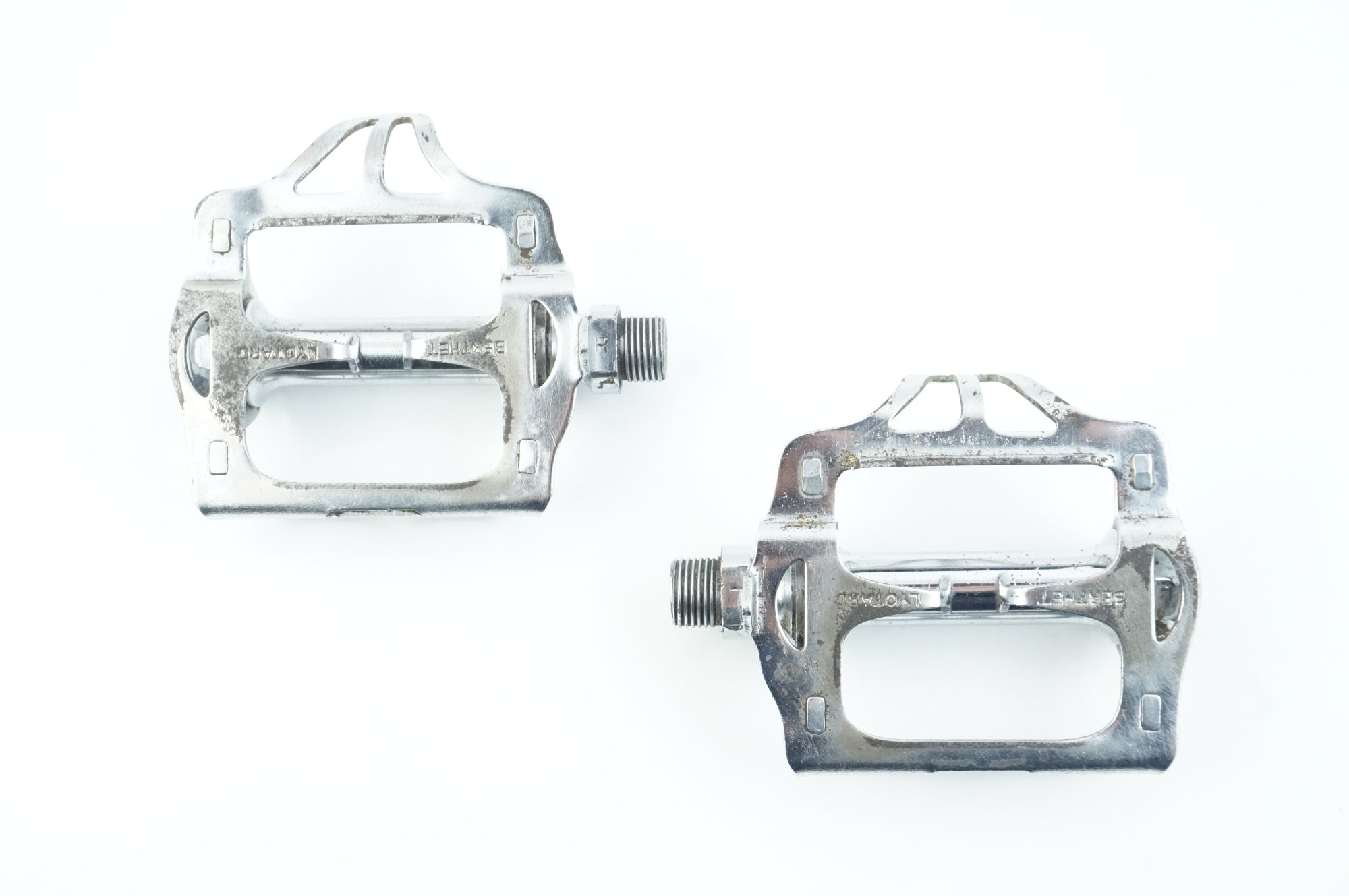 LYOTARD 「リオター」 