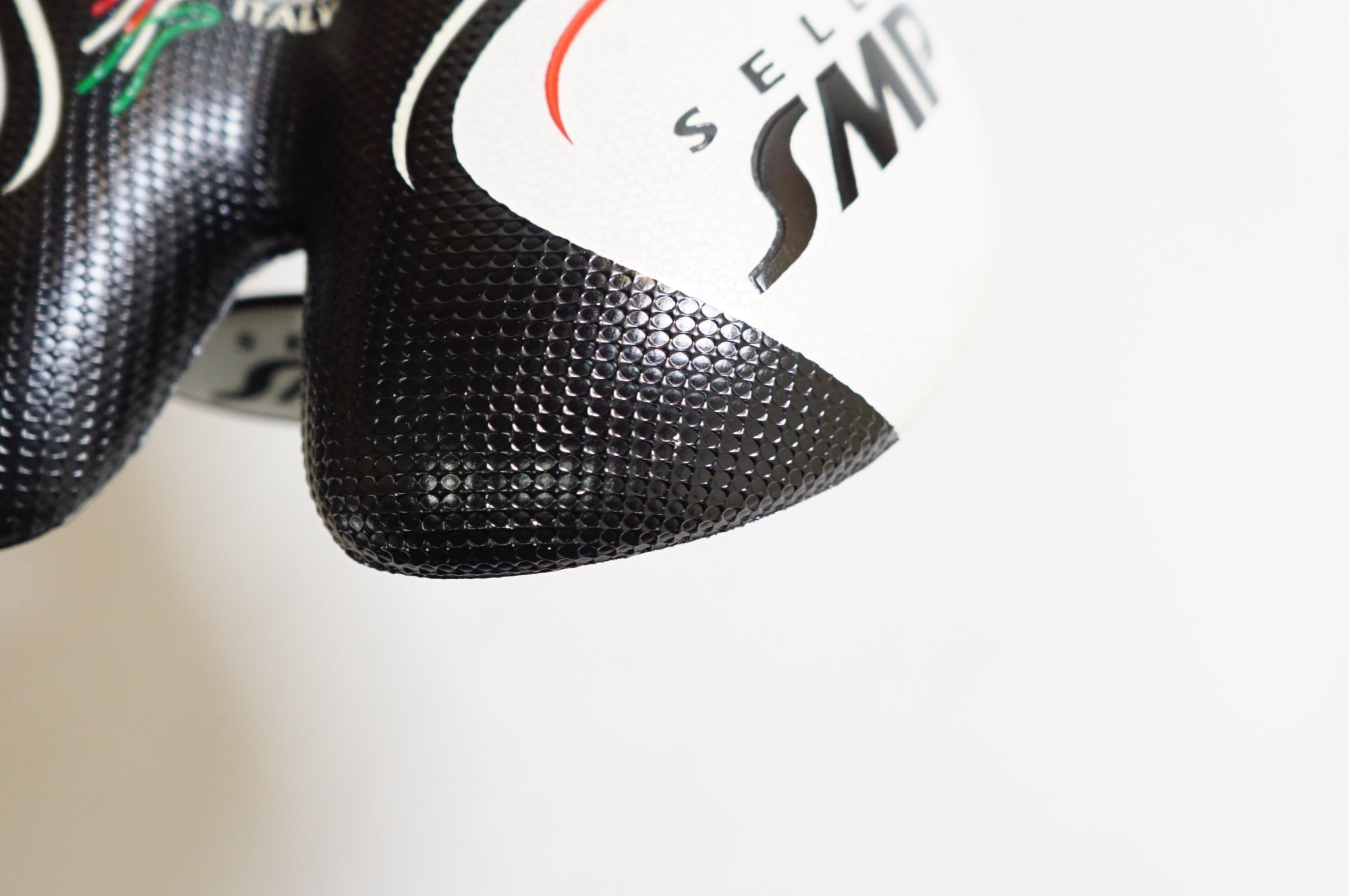 SELLE SMP 「セラエスエムピー」 HELL サドル / 熊谷本店