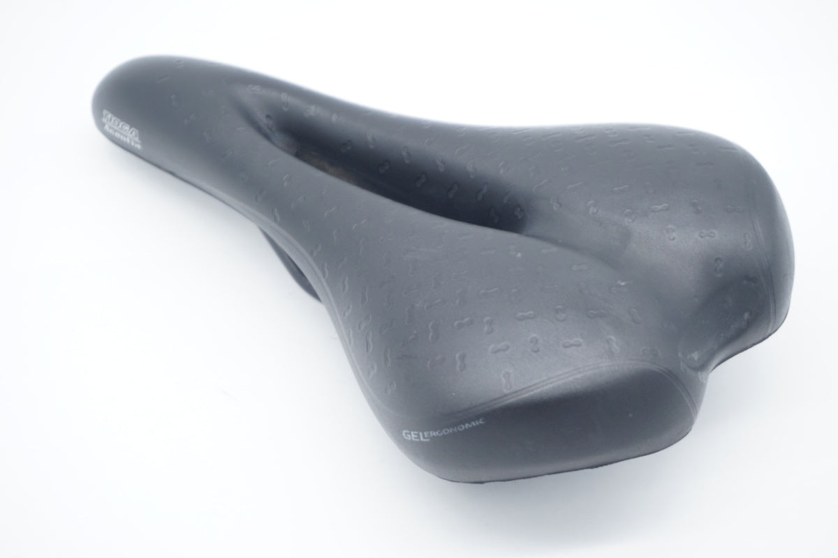 TIOGA 「タイオガ」 ACENTIA サドル / 滋賀大津店