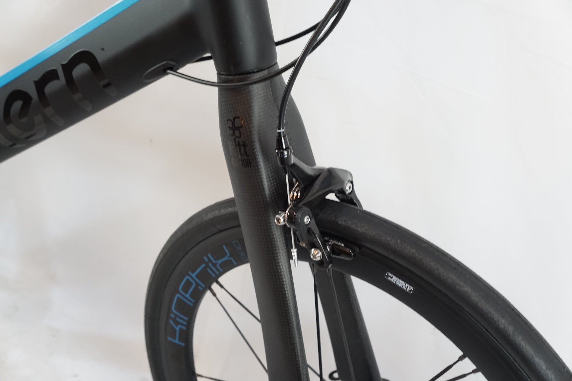 TERN 「ターン」 SERGE PRO 2022年モデル 20インチ ミニベロ / バイチャリ浦和ベース