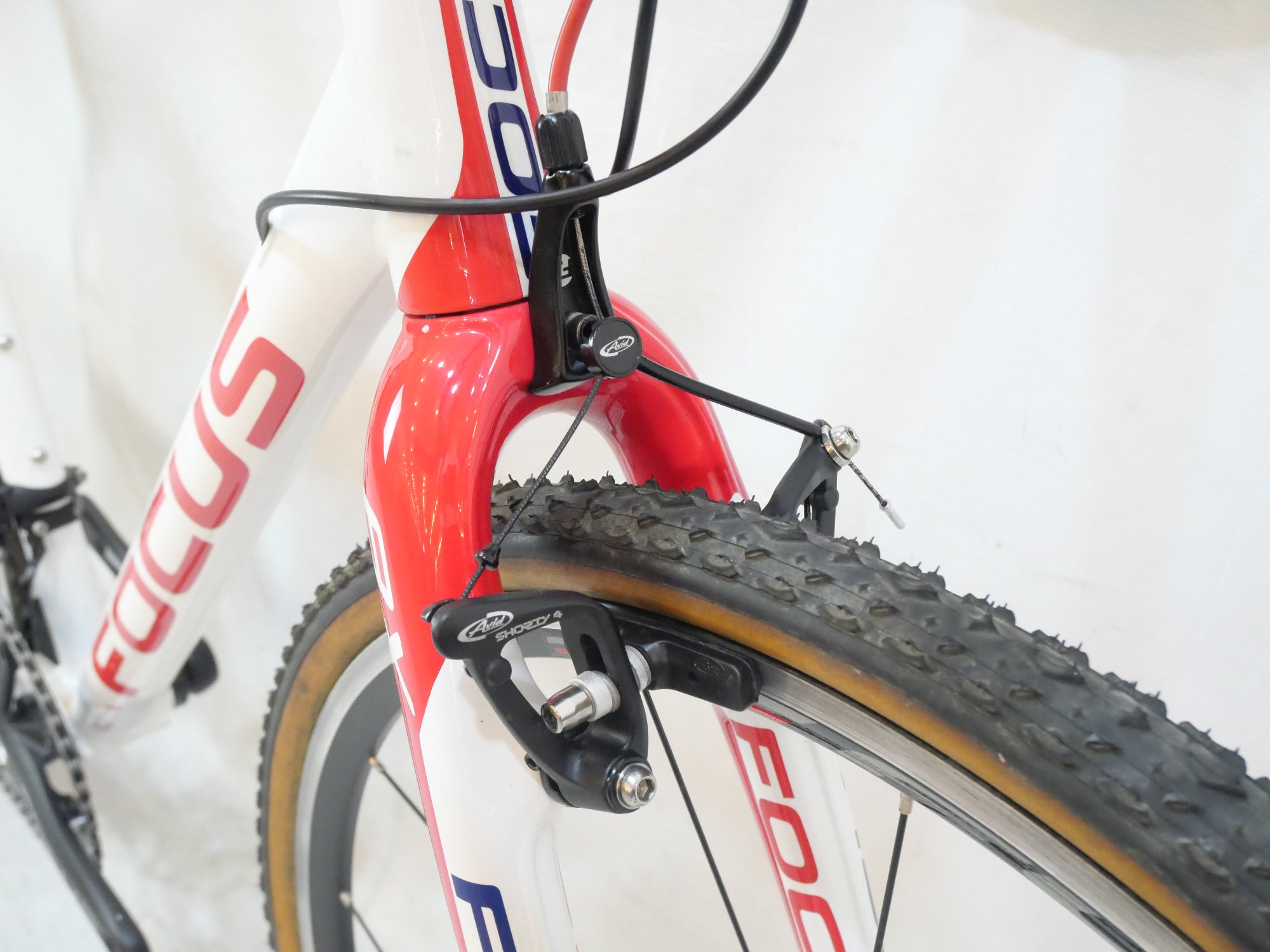 Focus MARES AX 完成車 付属品多数！105 r7000油圧送料込み フォーカス MARES 105 全米王者も使用するフラッグシップCX