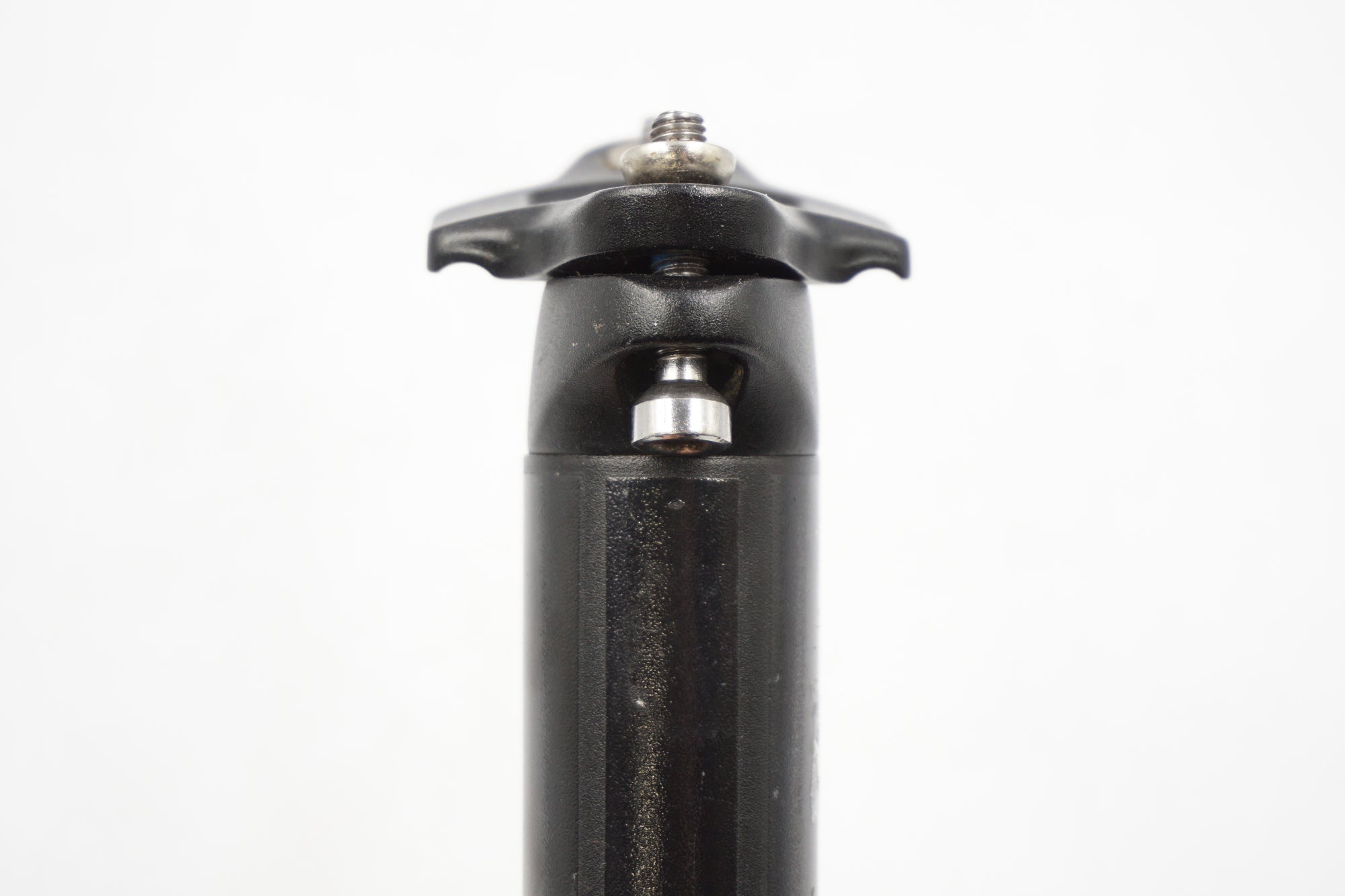 KONA 「コナ」 Φ30.6 301mm シートポスト / 奈良店
