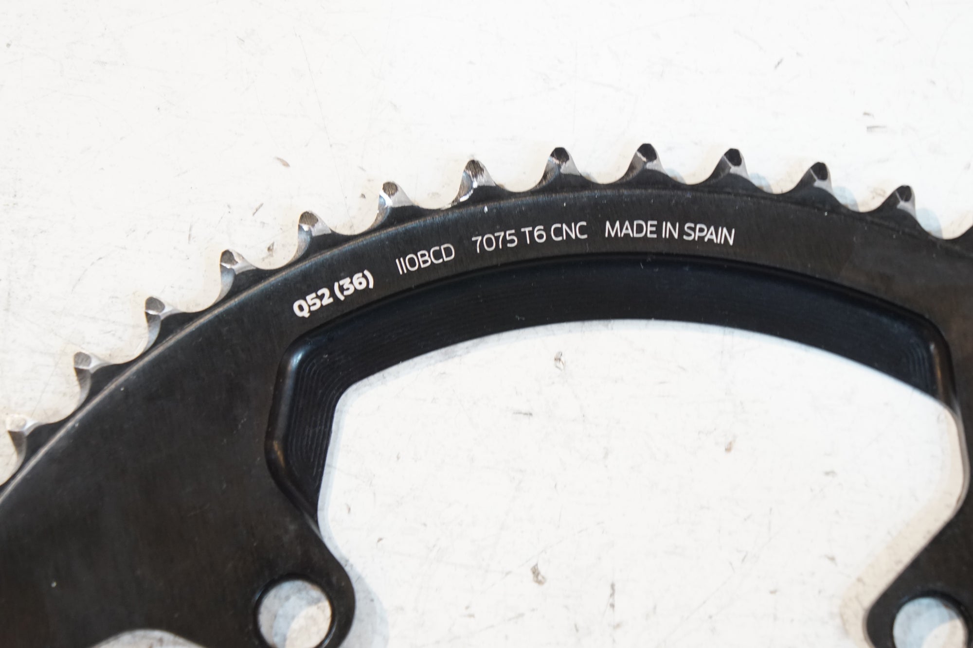 ROTOR 「ローター」 QRINGS 52-36T チェーンリング / バイチャリ浦和