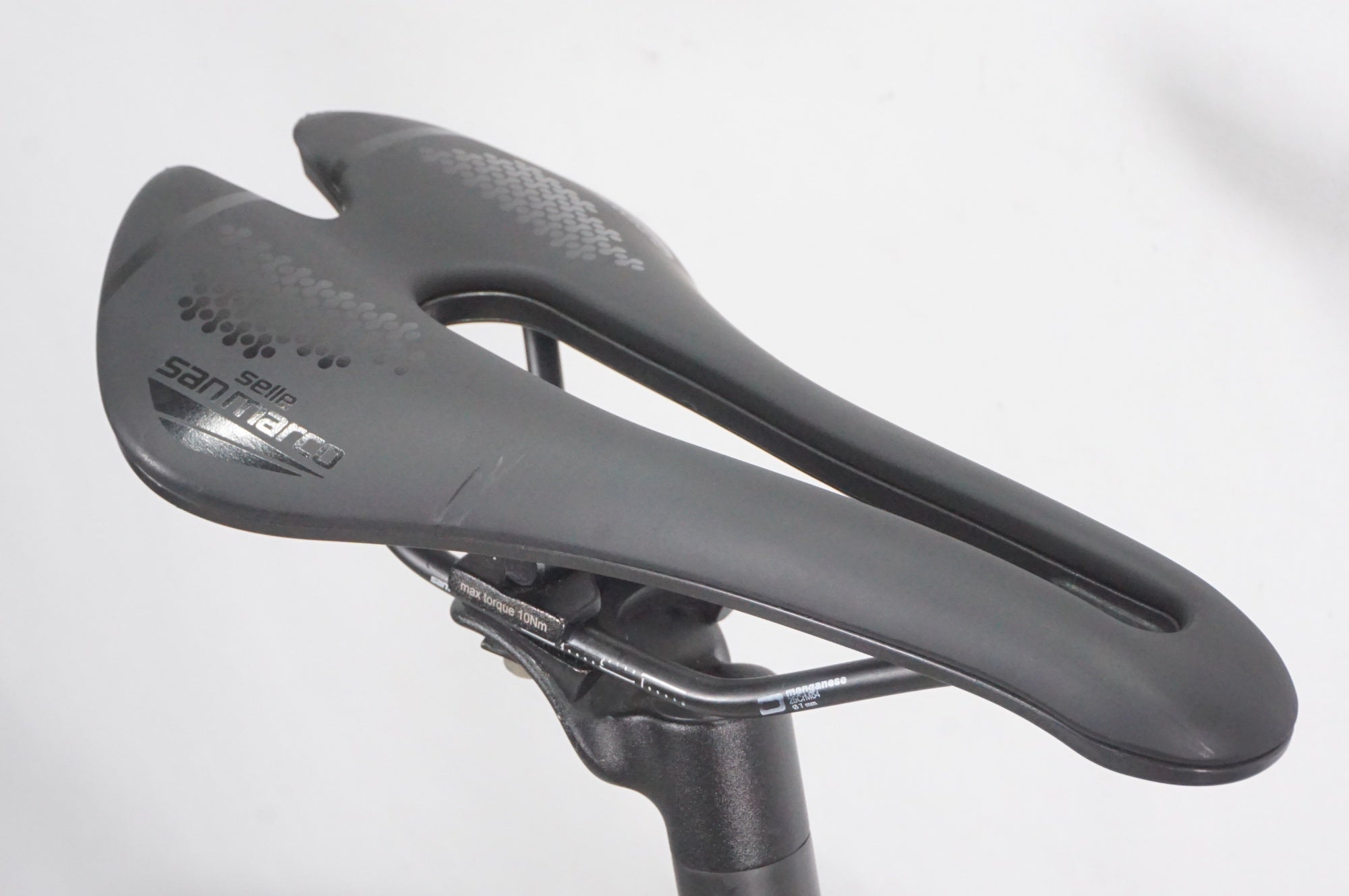 LOOK 「ルック」 785 HUEZ RS DISC 2022年モデル ロードバイク / AKIBA店