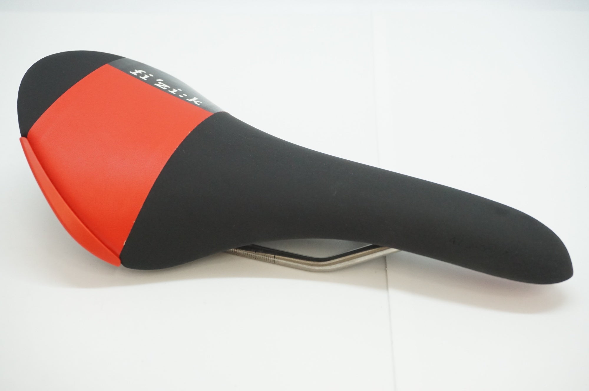 FIZIK 「フィジーク」 ALIANTE R5 k:ium サドル / 福岡店