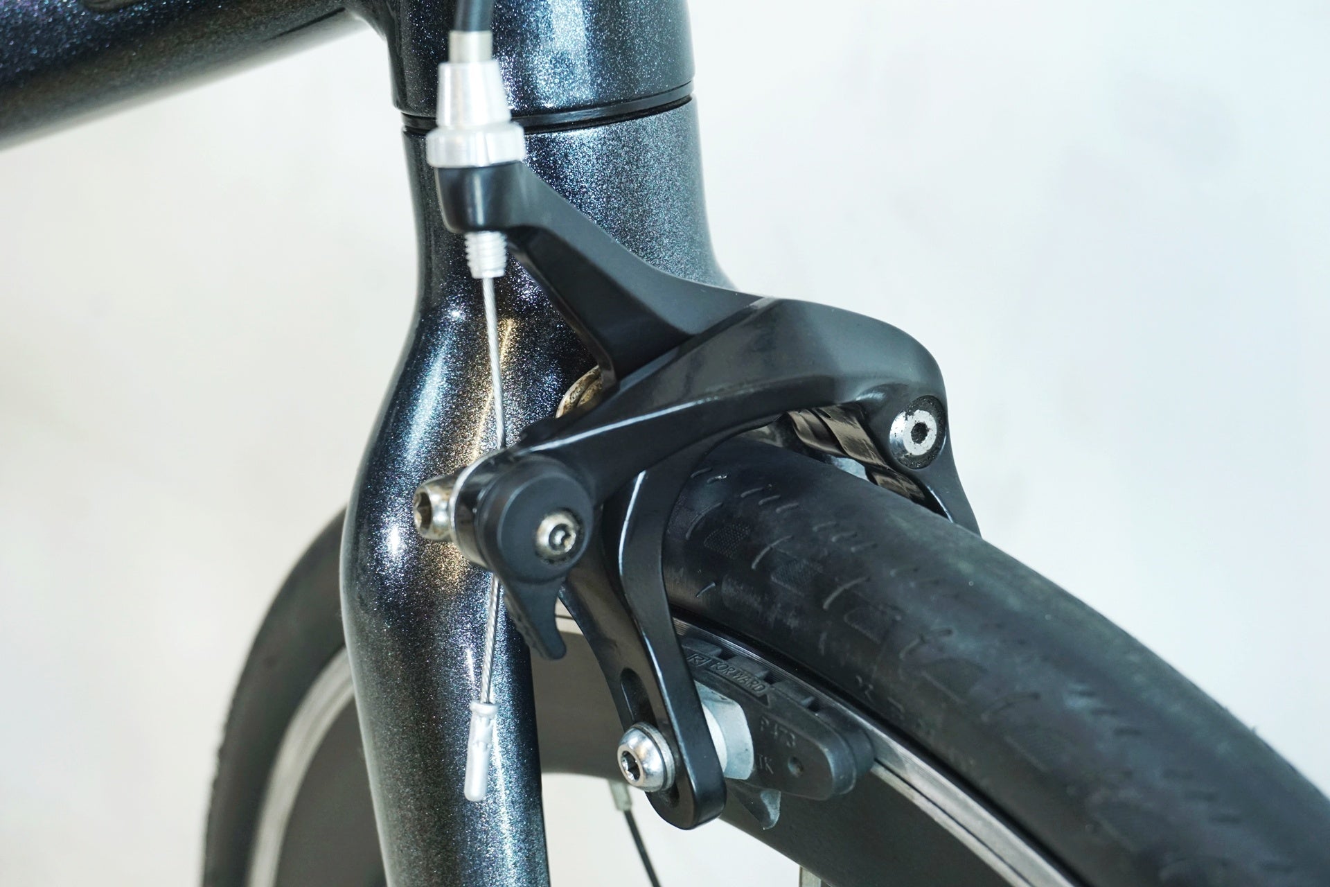 GIANT 「ジャイアント」 IDIOM1 2024年モデル ミニベロ / 有明ガーデン店