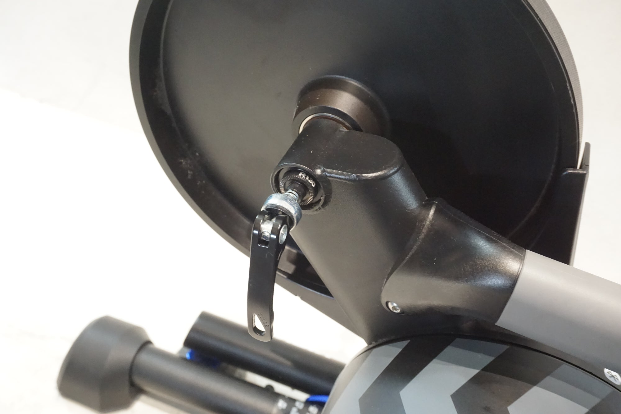 WAHOO 「ワフー」 KICKR V5 サイクルトレーナー / 中目黒店