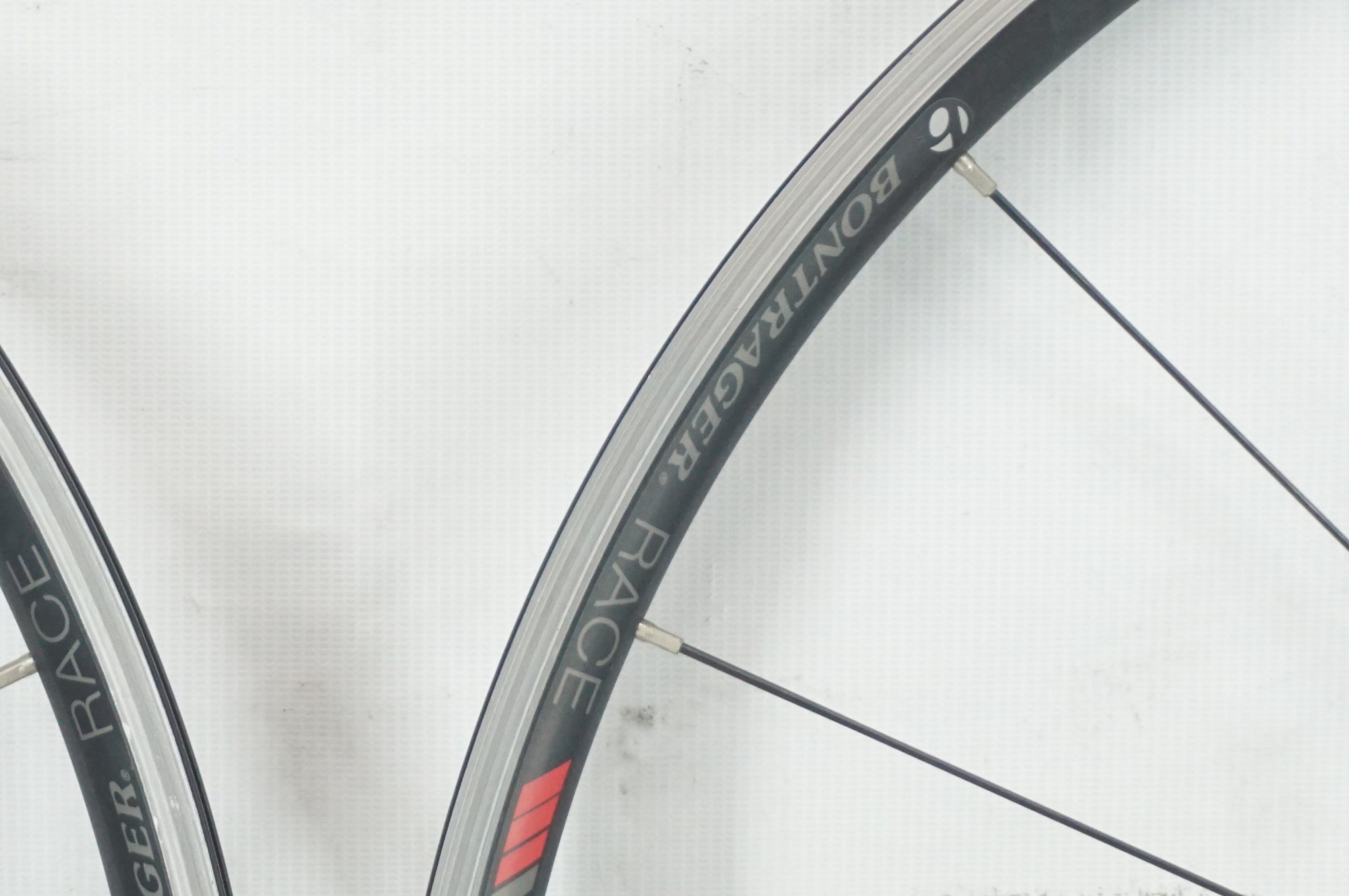 BONTRAGER 「ボントレガー」 RACE シマノ10速 ホイールセット / 阪急