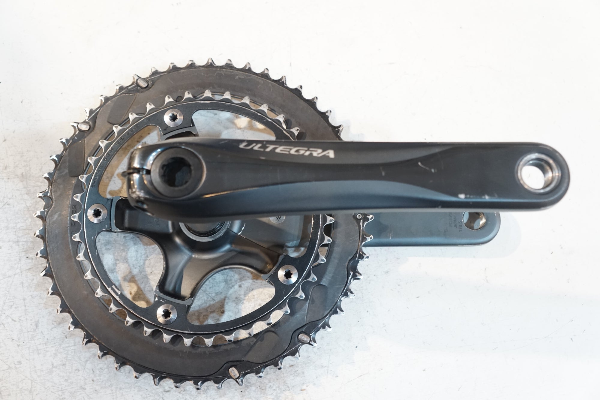 SHIMANO 「シマノ」 ULTEGRA FC-6700 172.5mm 52-39T クランクセット