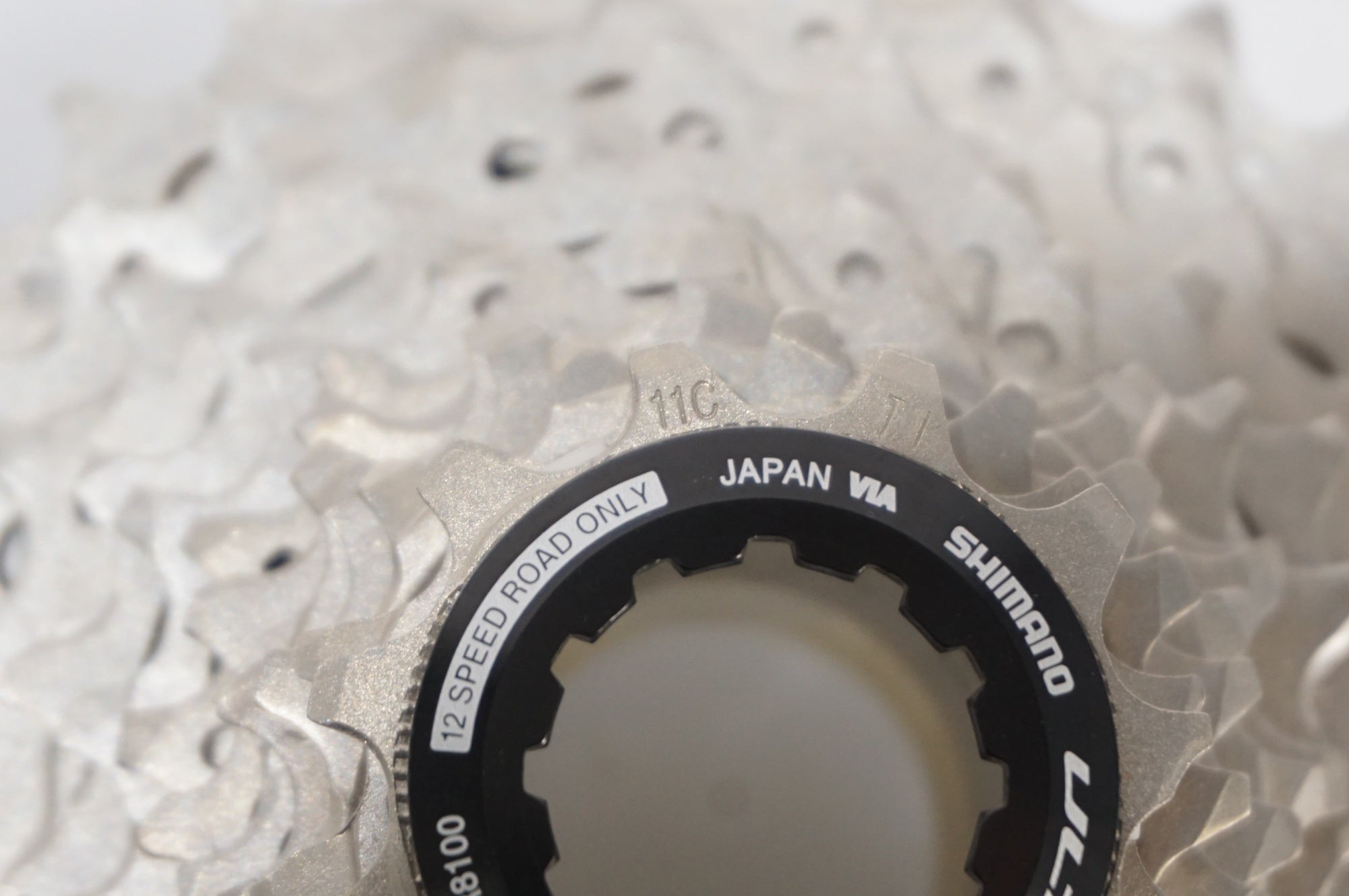 SHIMANO 「シマノ」 ULTEGRA CS-R8100 11-30T スプロケット / AKIBA店