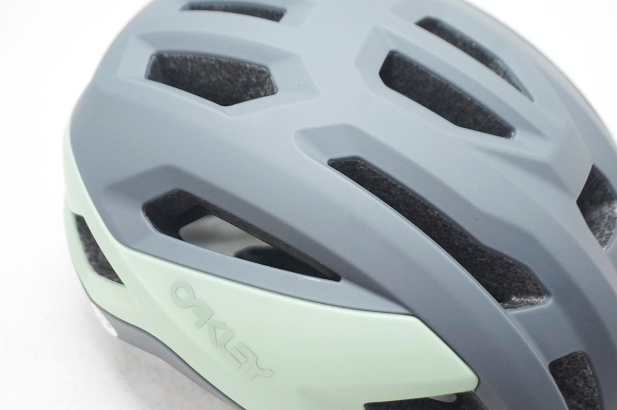 OAKLEY 「オークリー」 ARO3 Lサイズ ヘルメット / 大阪門真店