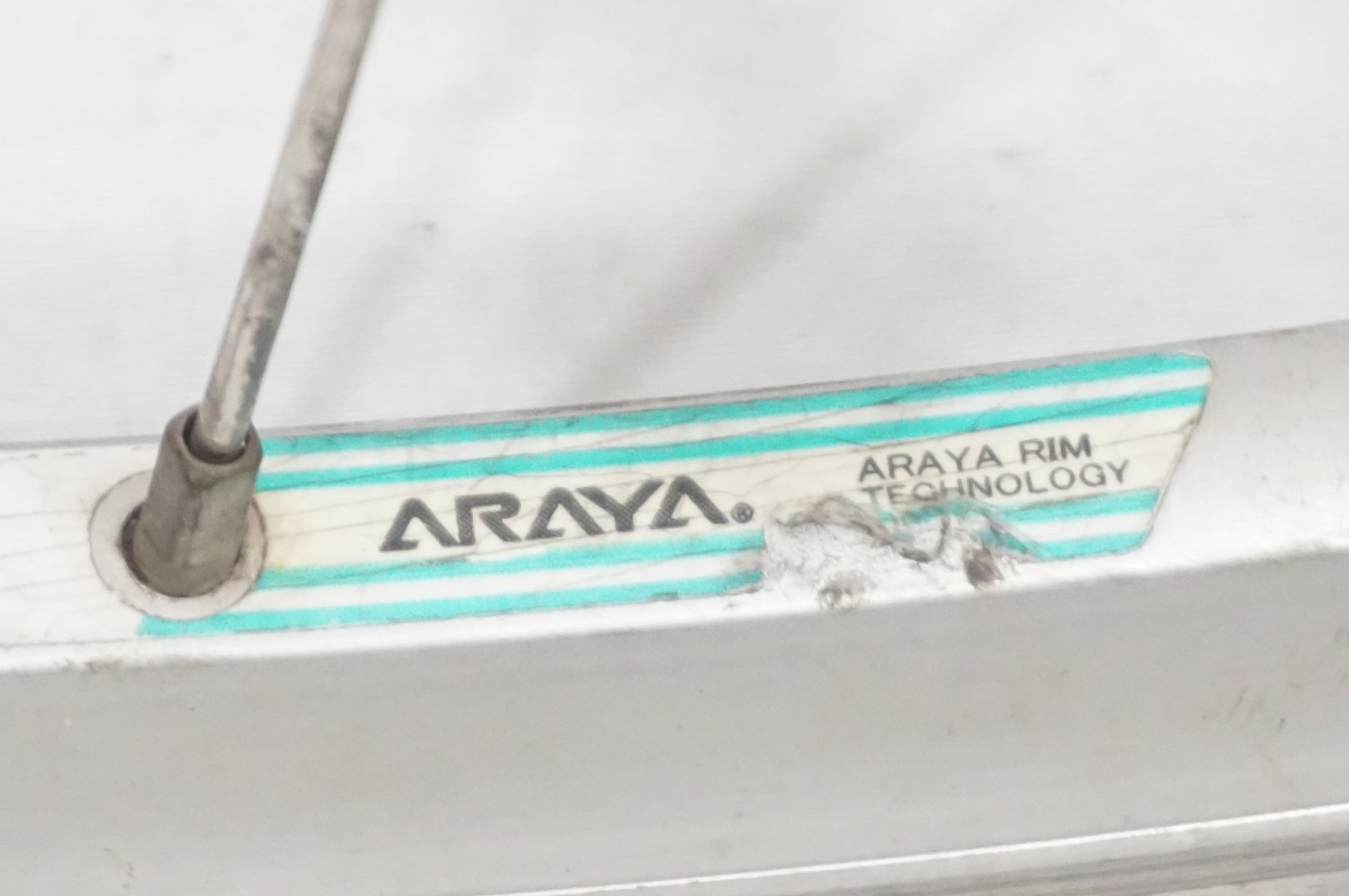 ARAYA 「アラヤ」 AR-713 リム + SHIMANO 105 HB/FH-5800 ハブ シマノ11速 ホイールセット / AKIBA店
