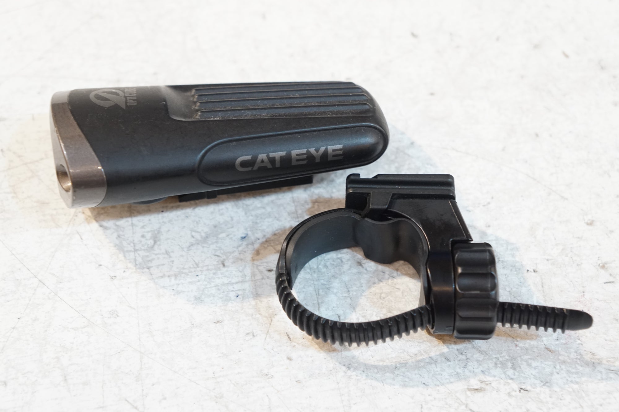CATEYE 「キャットアイ」 HL-EL620RC フロントライト / バイチャリ浦和ベース