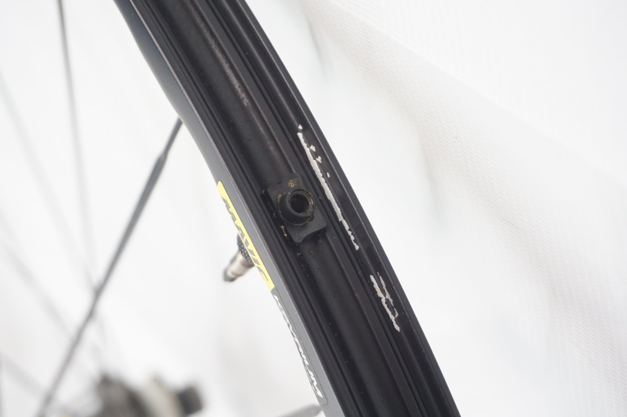 MAVIC 「マヴィック」 KSYRIUM ELITE UST DISC SHIMANO 11s